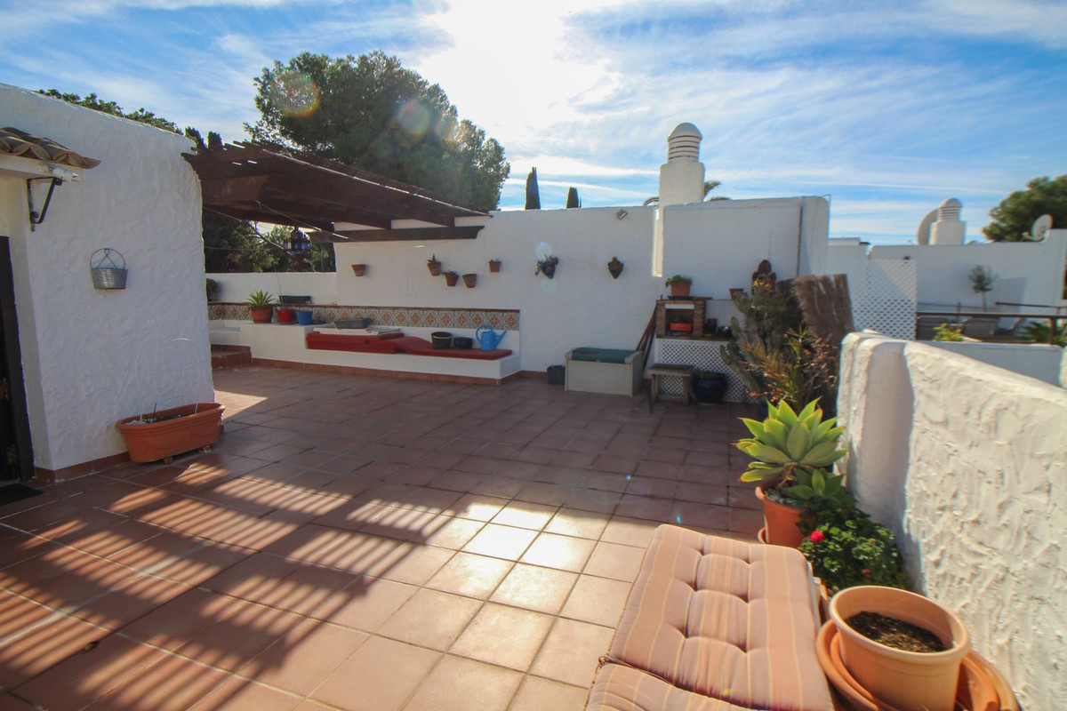 2 Bed, 2 Bath, ApartmentFor Sale, Nueva Andalucia, Malaga