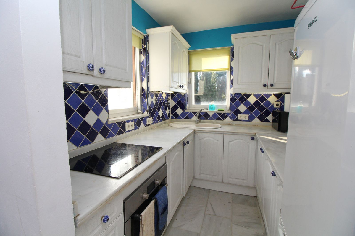 2 Bed, 2 Bath, ApartmentFor Sale, Nueva Andalucia, Malaga