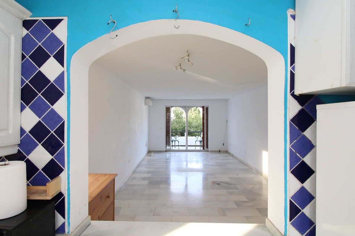 2 Bed, 2 Bath, ApartmentFor Sale, Nueva Andalucia, Malaga