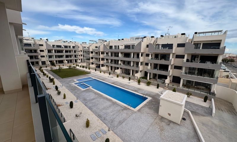 3 Bed, 2 Bath, ApartmentFor Sale, Orihuela Costa, Alicante