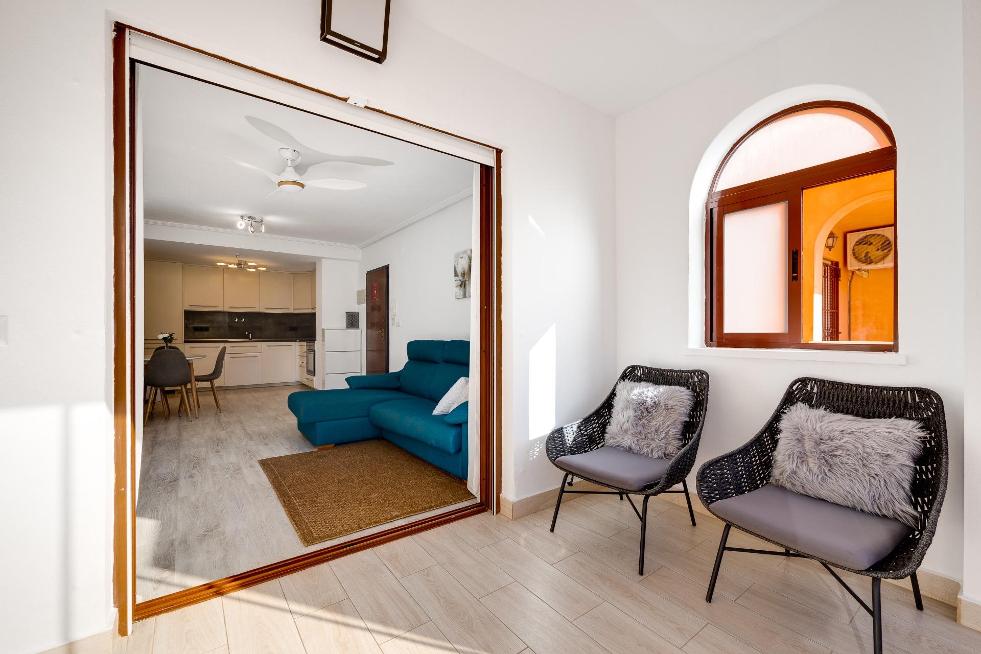 2 Bed, 1 Bath, HouseFor Sale, Torrevieja, Alicante