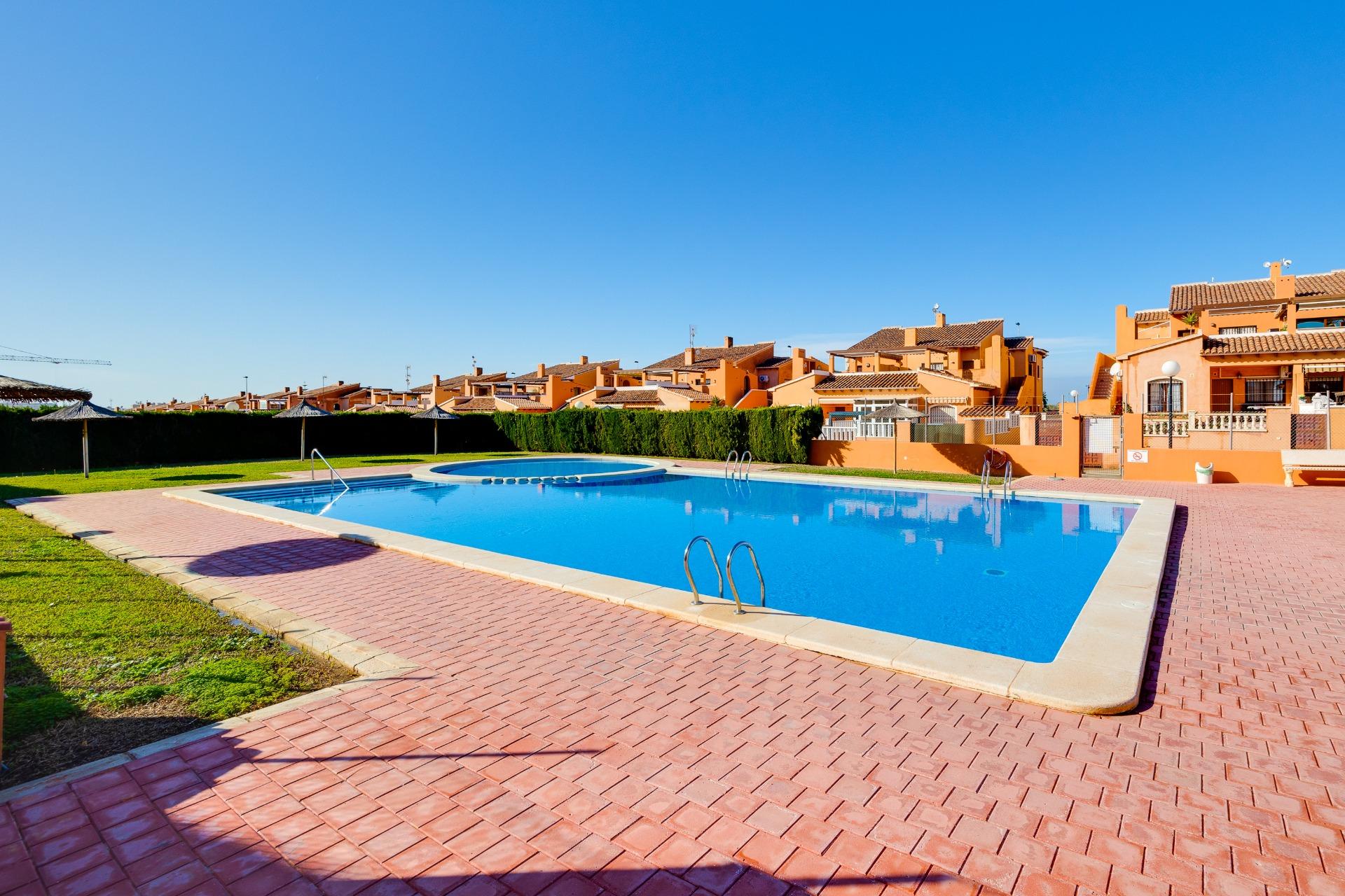 2 Bed, 1 Bath, HouseFor Sale, Torrevieja, Alicante