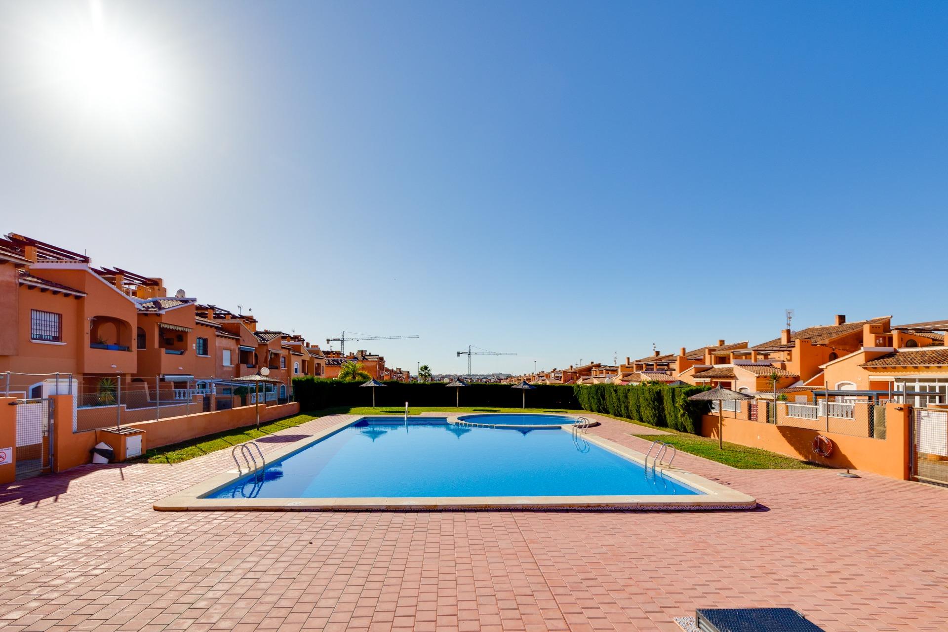 2 Bed, 1 Bath, HouseFor Sale, Torrevieja, Alicante