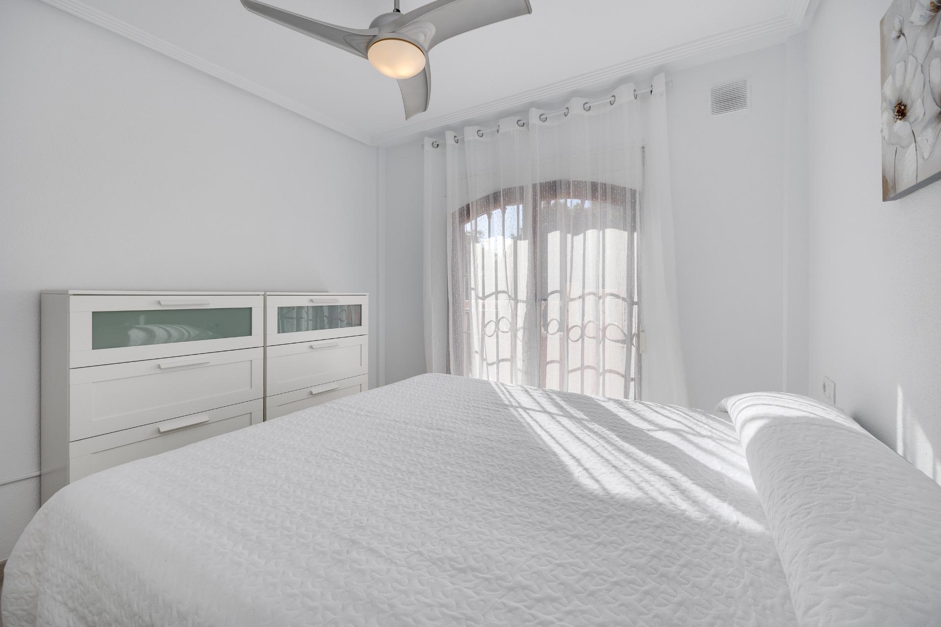 2 Bed, 1 Bath, HouseFor Sale, Torrevieja, Alicante