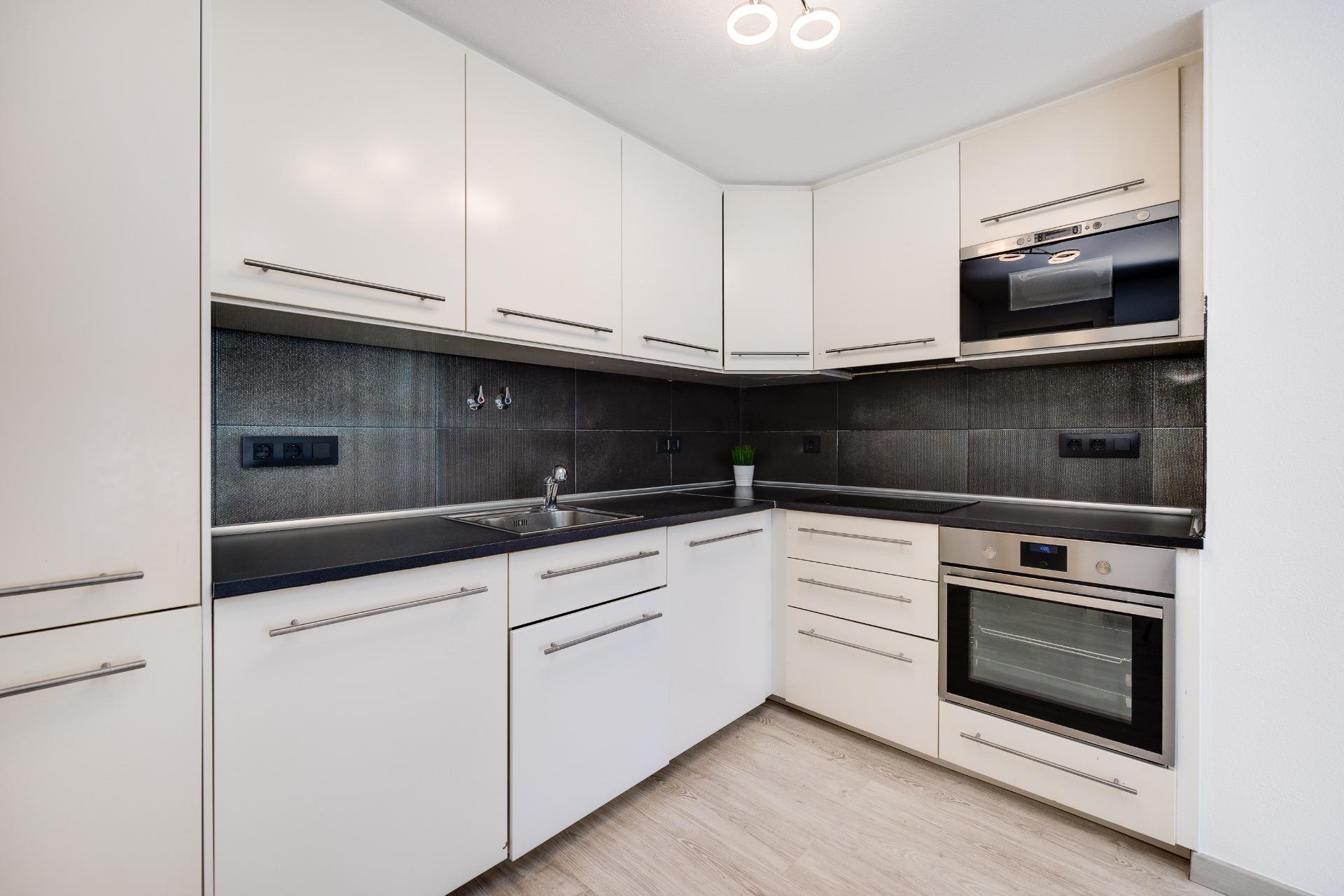 2 Bed, 1 Bath, HouseFor Sale, Torrevieja, Alicante