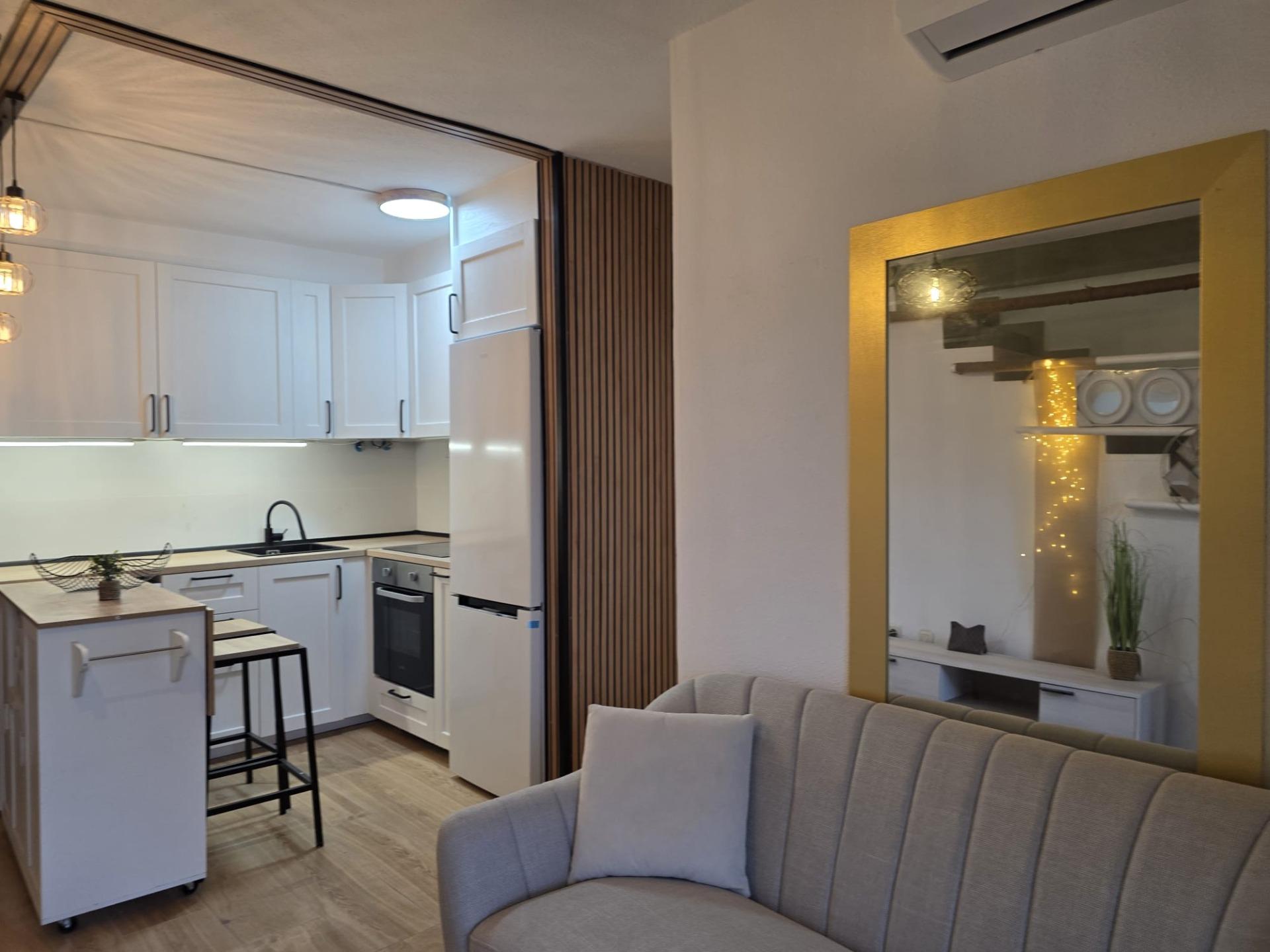 2 Bed, 1 Bath, ApartmentFor Sale, Torrevieja, Alicante