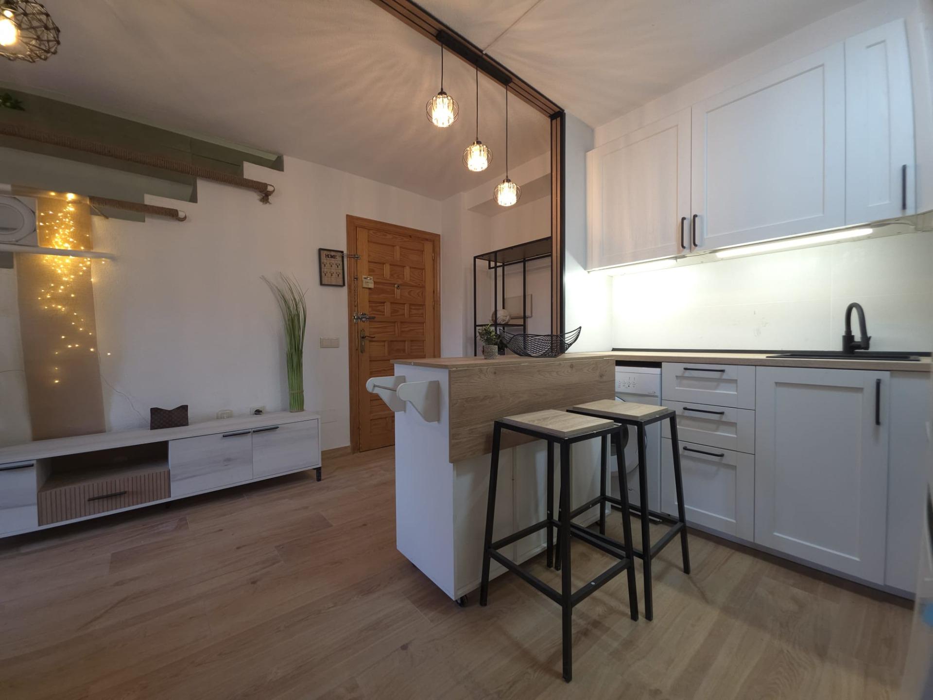 2 Bed, 1 Bath, ApartmentFor Sale, Torrevieja, Alicante