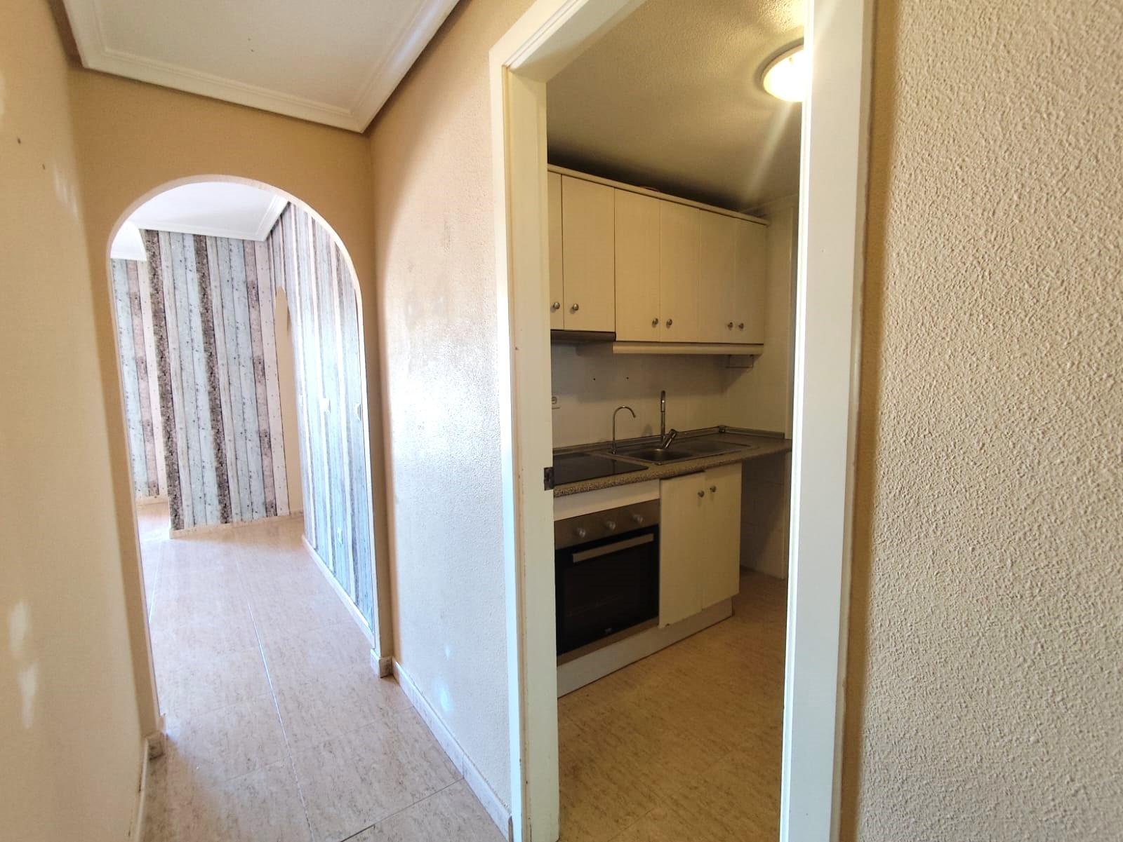 2 Bed, 1 Bath, ApartmentFor Sale, Torrevieja, Alicante