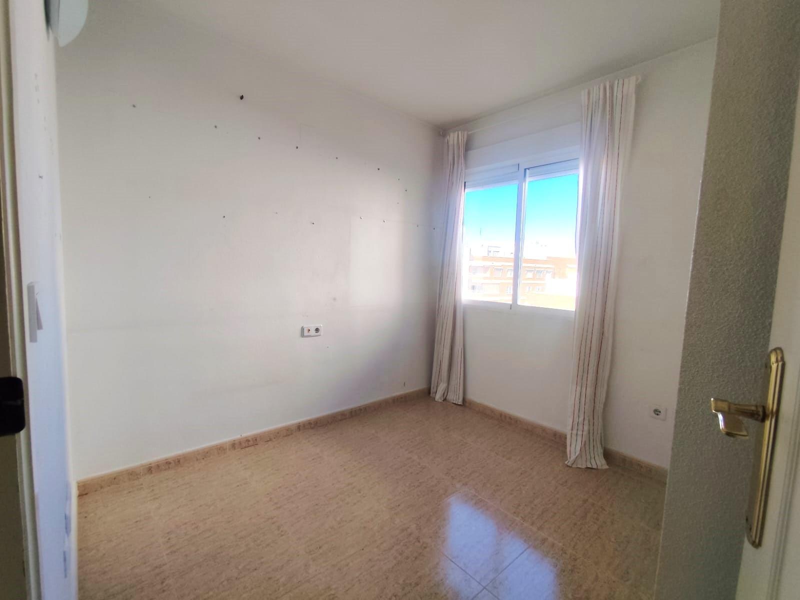 2 Bed, 1 Bath, ApartmentFor Sale, Torrevieja, Alicante