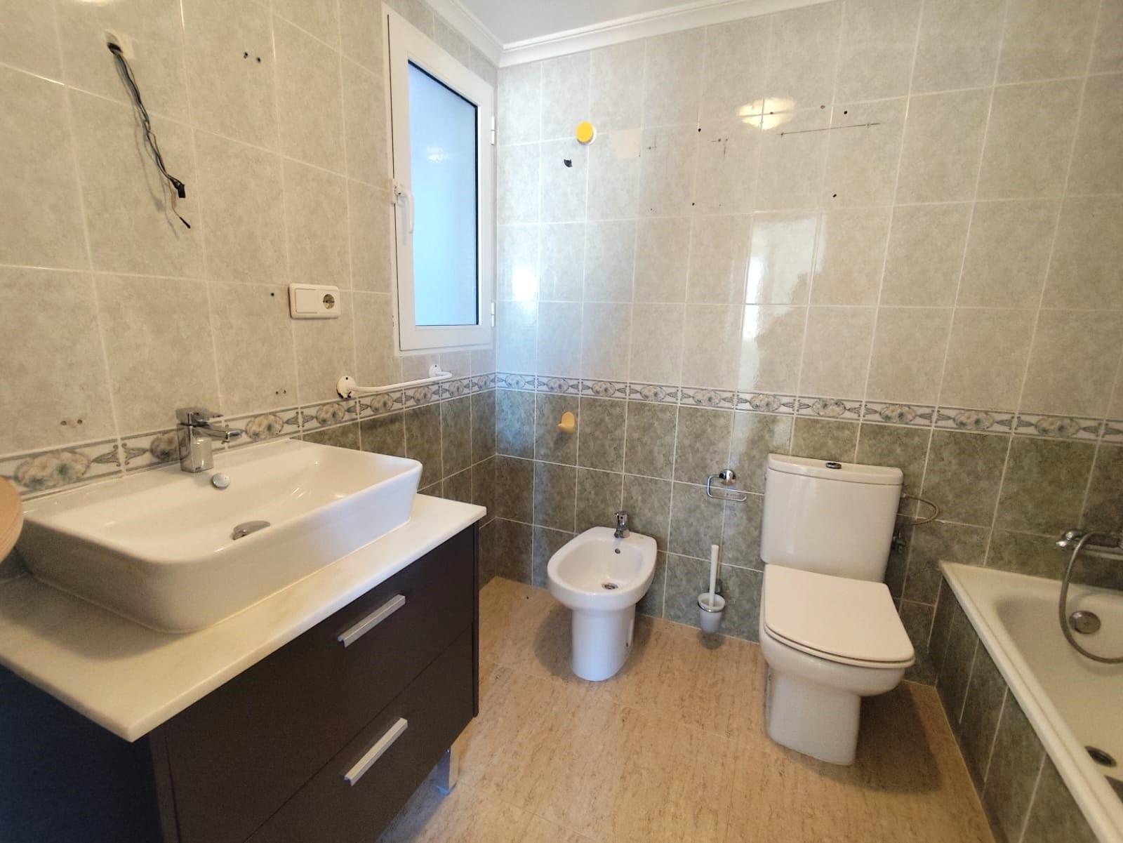2 Bed, 1 Bath, ApartmentFor Sale, Torrevieja, Alicante