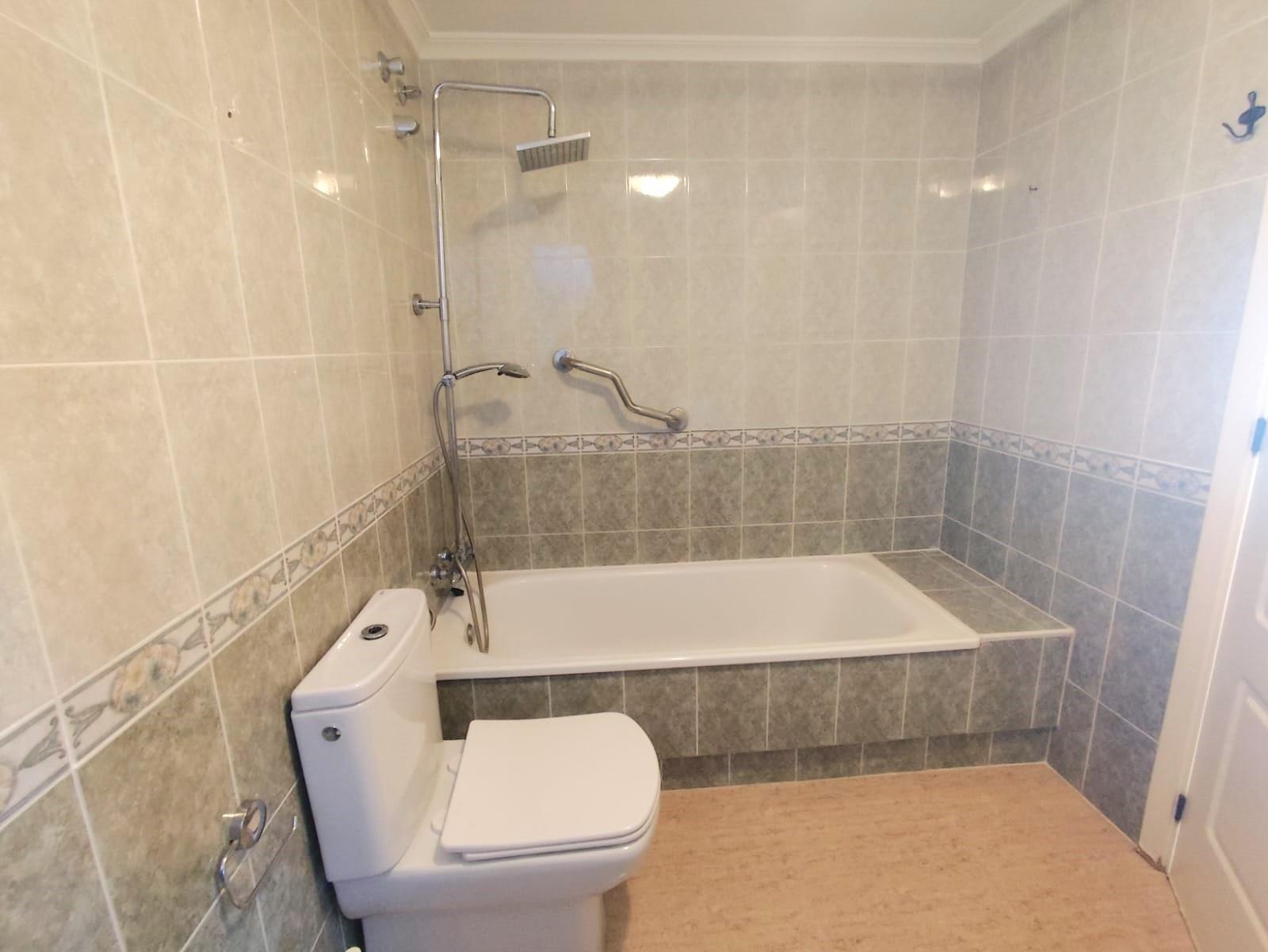 2 Bed, 1 Bath, ApartmentFor Sale, Torrevieja, Alicante