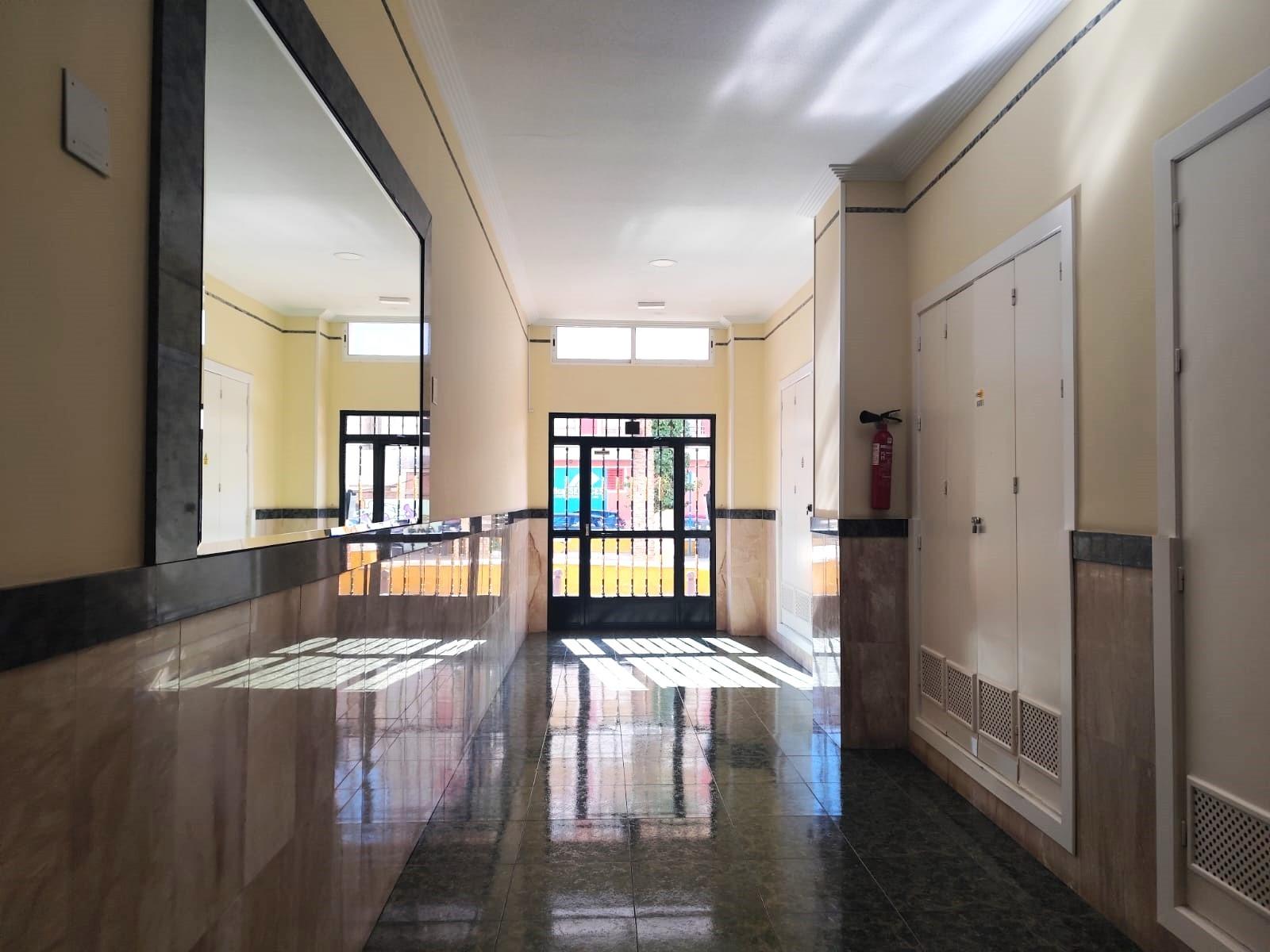 2 Bed, 1 Bath, ApartmentFor Sale, Torrevieja, Alicante