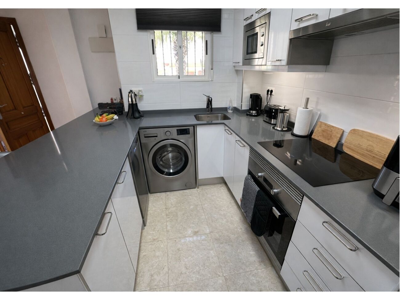 2 Bed, 1 Bath, HouseFor Sale, La Zenia, Alicante