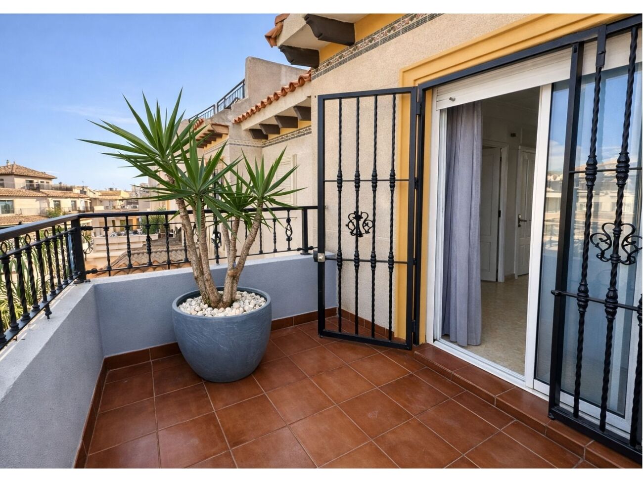 2 Bed, 1 Bath, HouseFor Sale, La Zenia, Alicante