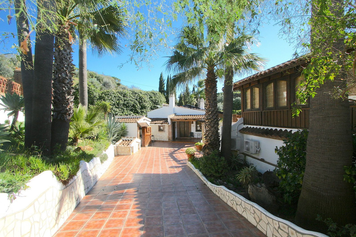 8 Bed, 6 Bath, HouseFor Sale, Mijas, Malaga
