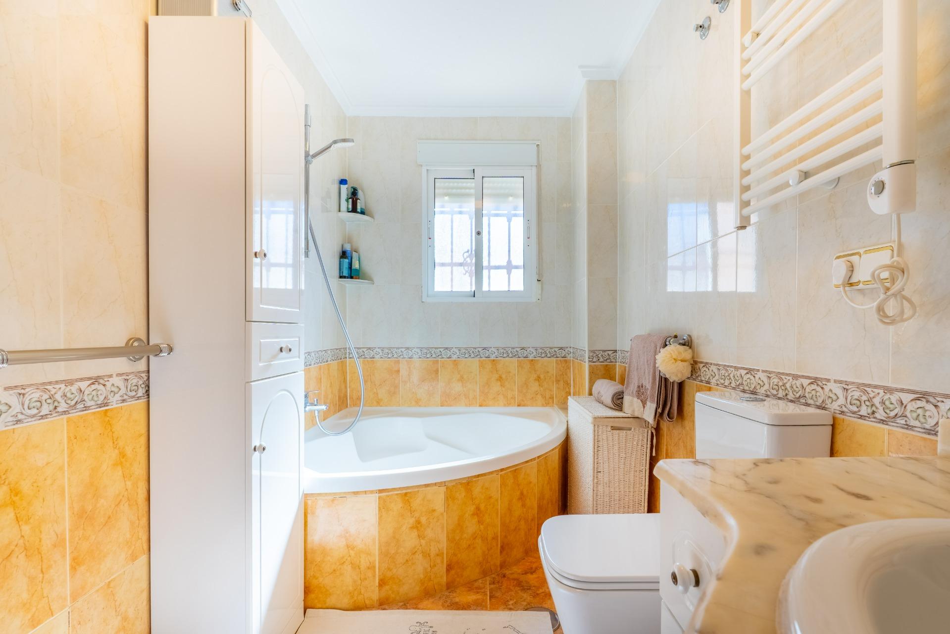 2 Bed, 2 Bath, ApartmentFor Sale, Orihuela Costa, Alicante