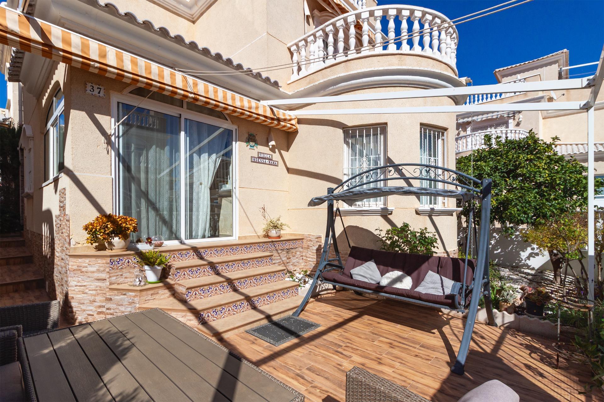 4 Bed, 1 Bath, HouseFor Sale, Orihuela Costa, Alicante