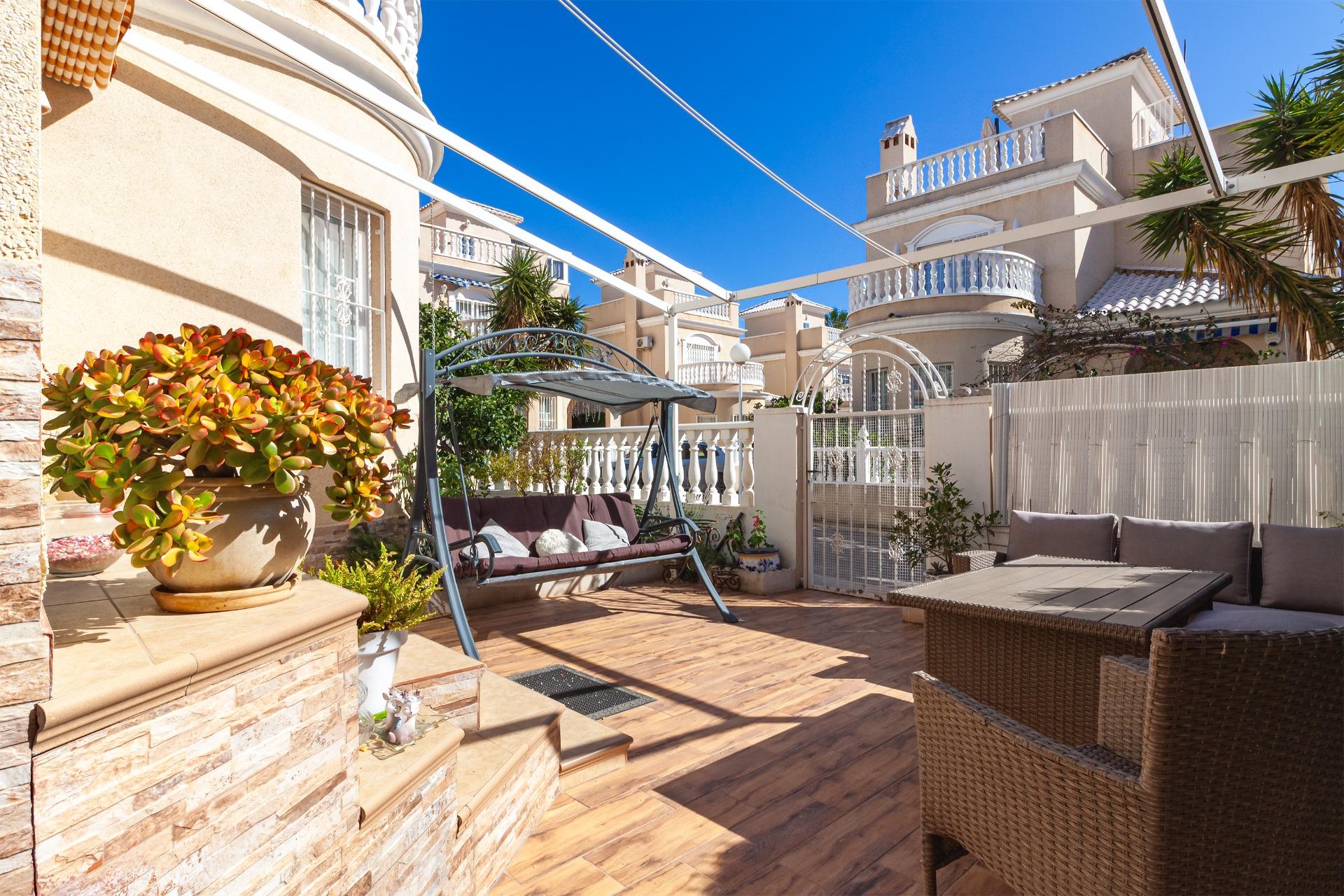 4 Bed, 1 Bath, HouseFor Sale, Orihuela Costa, Alicante