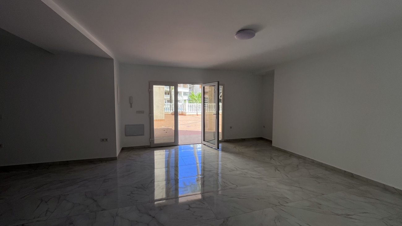 2 Bed, 2 Bath, HouseFor Sale, Torrevieja, Alicante
