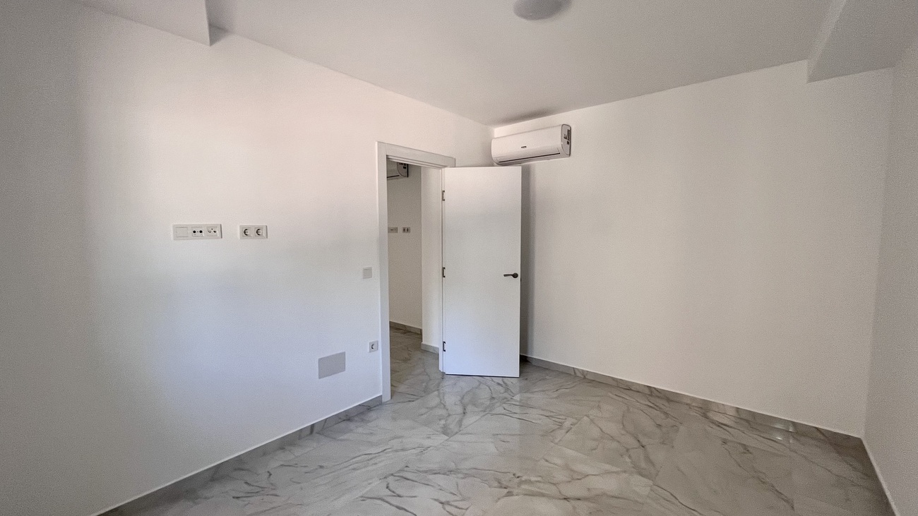 2 Bed, 2 Bath, HouseFor Sale, Torrevieja, Alicante