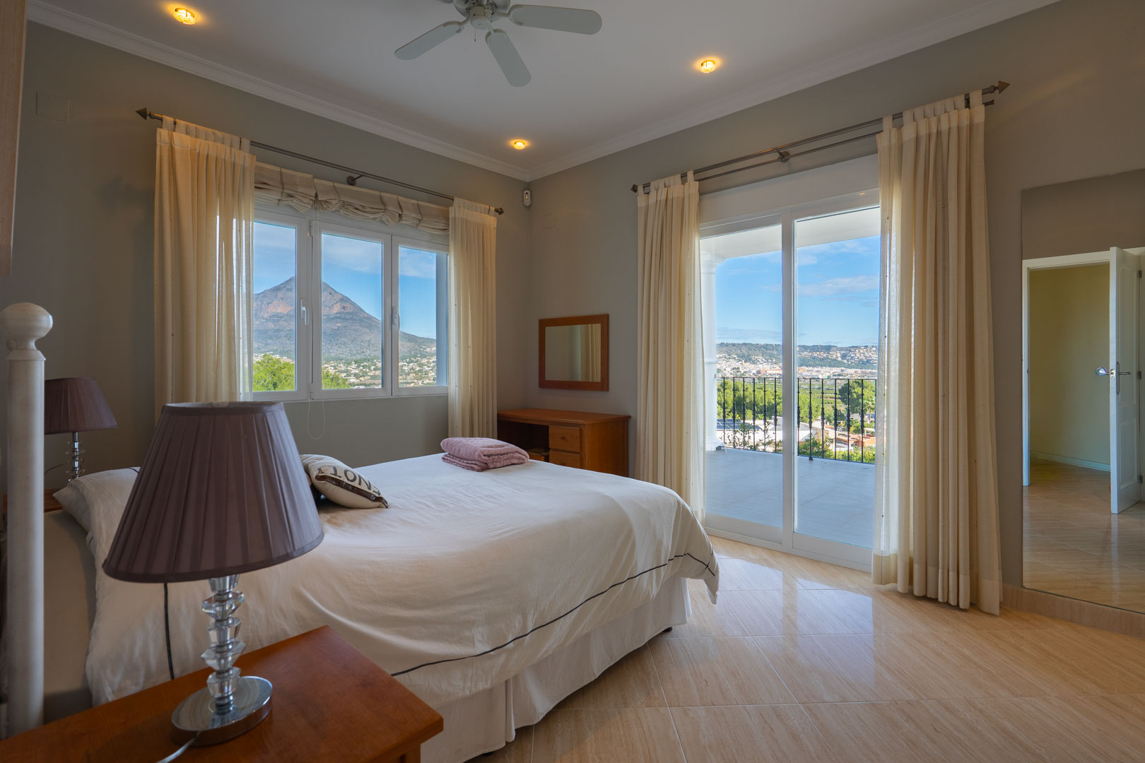 4 Bed, 4 Bath, HouseFor Sale, Javea, Alicante