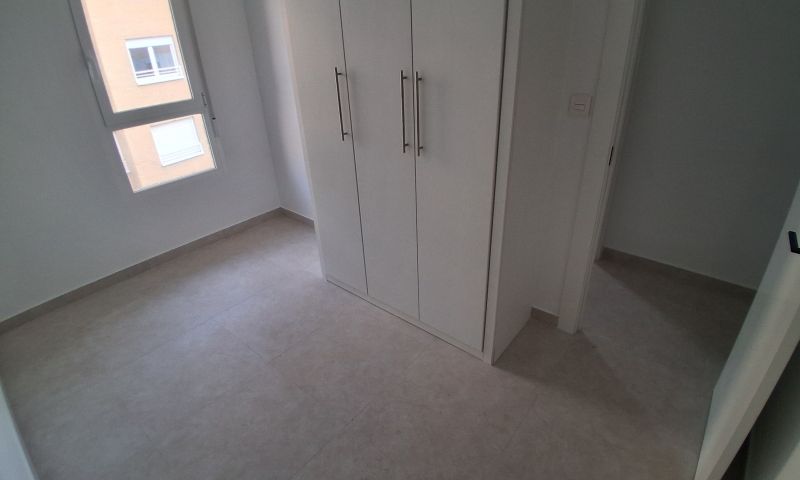 3 Bed, 1 Bath, ApartmentFor Sale, Torrevieja, Alicante
