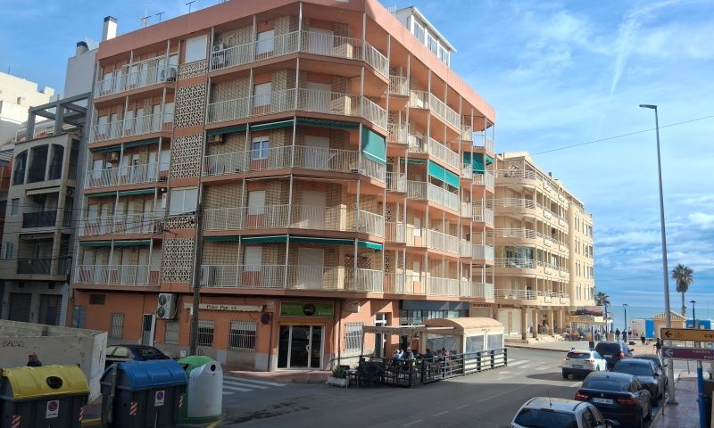 3 Bed, 1 Bath, ApartmentFor Sale, Torrevieja, Alicante