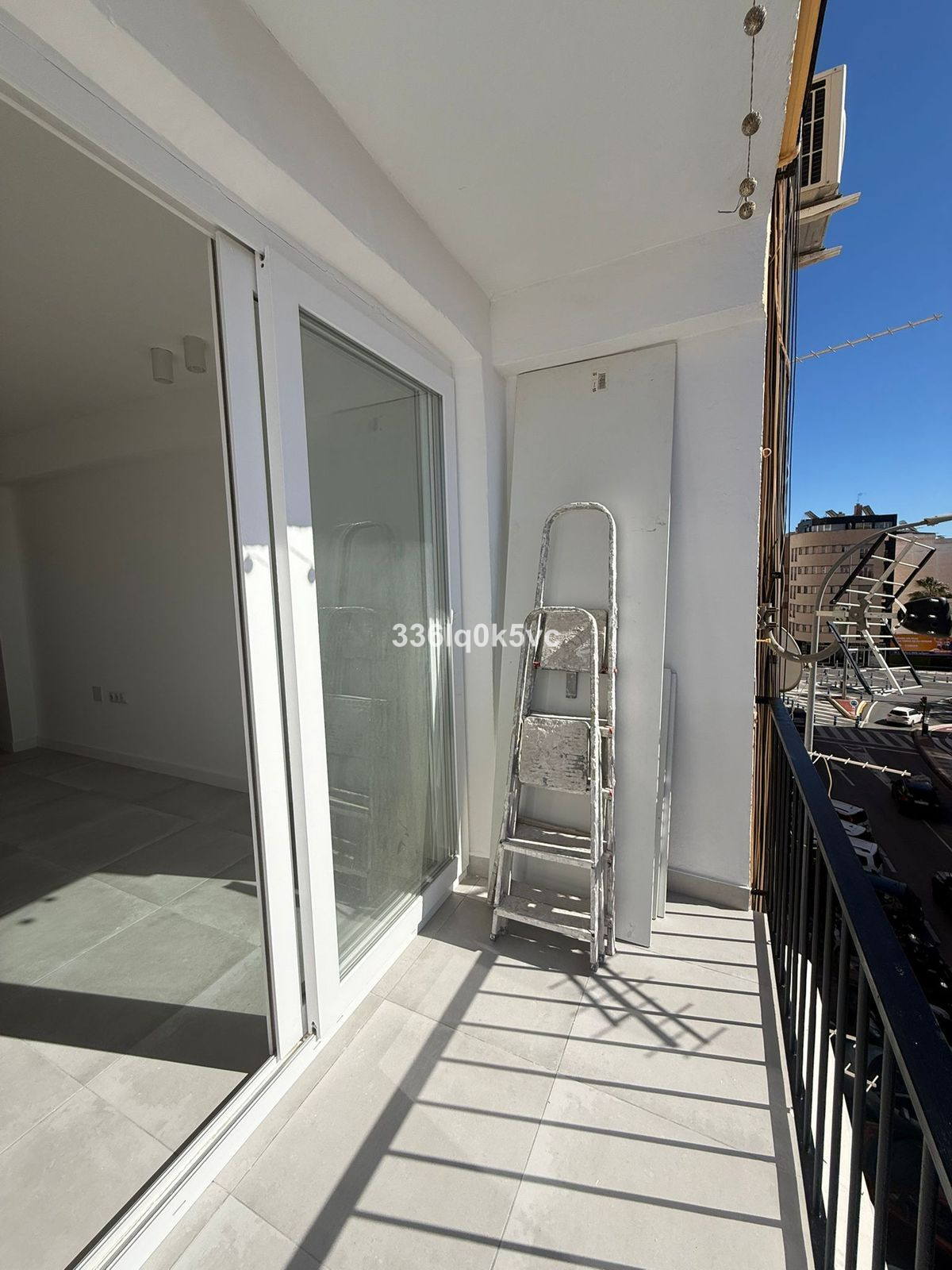 3 Bed, 2 Bath, ApartmentFor Sale, Malaga, Malaga