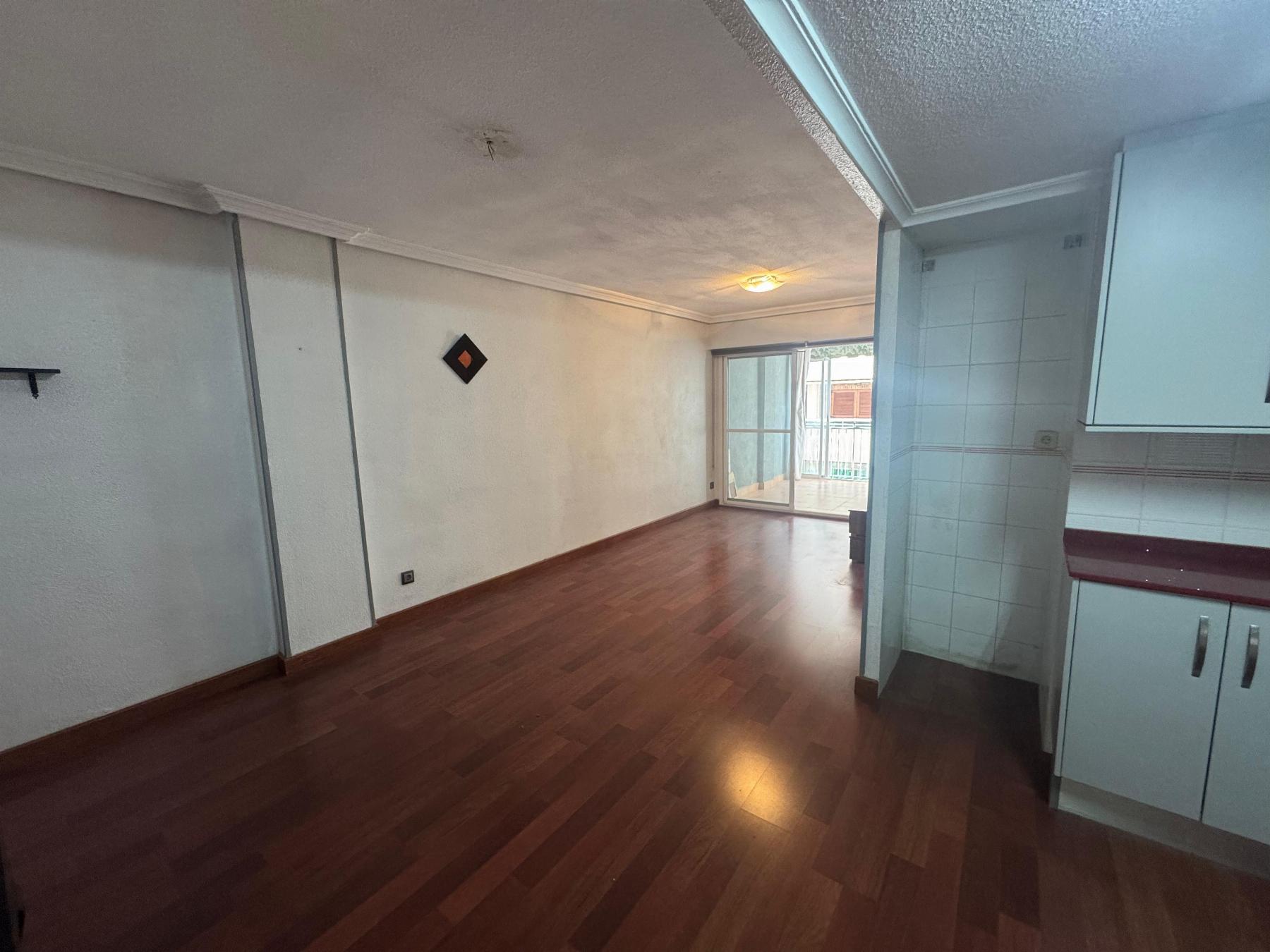 3 Bed, 2 Bath, ApartmentFor Sale, Torrevieja, Alicante