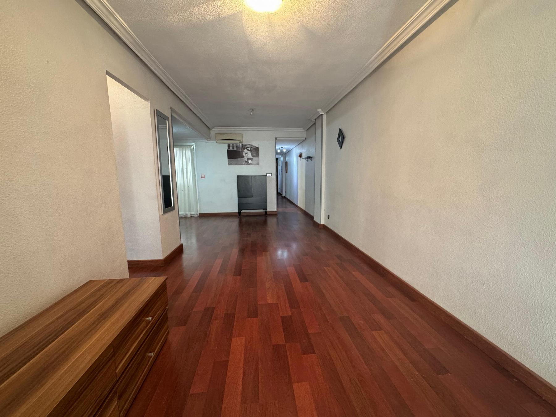 3 Bed, 2 Bath, ApartmentFor Sale, Torrevieja, Alicante