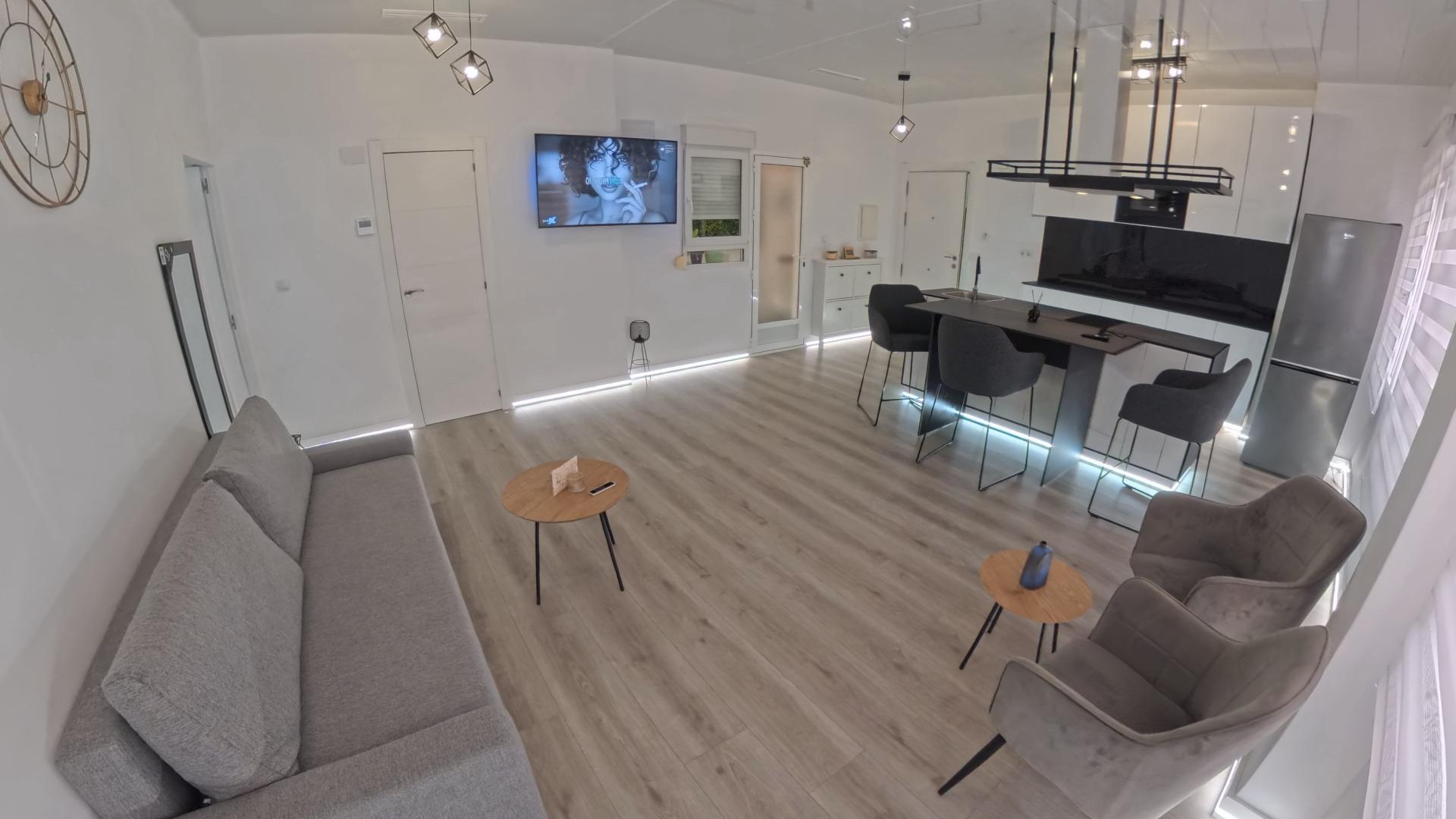 2 Bed, 1 Bath, ApartmentFor Sale, Torrevieja, Alicante