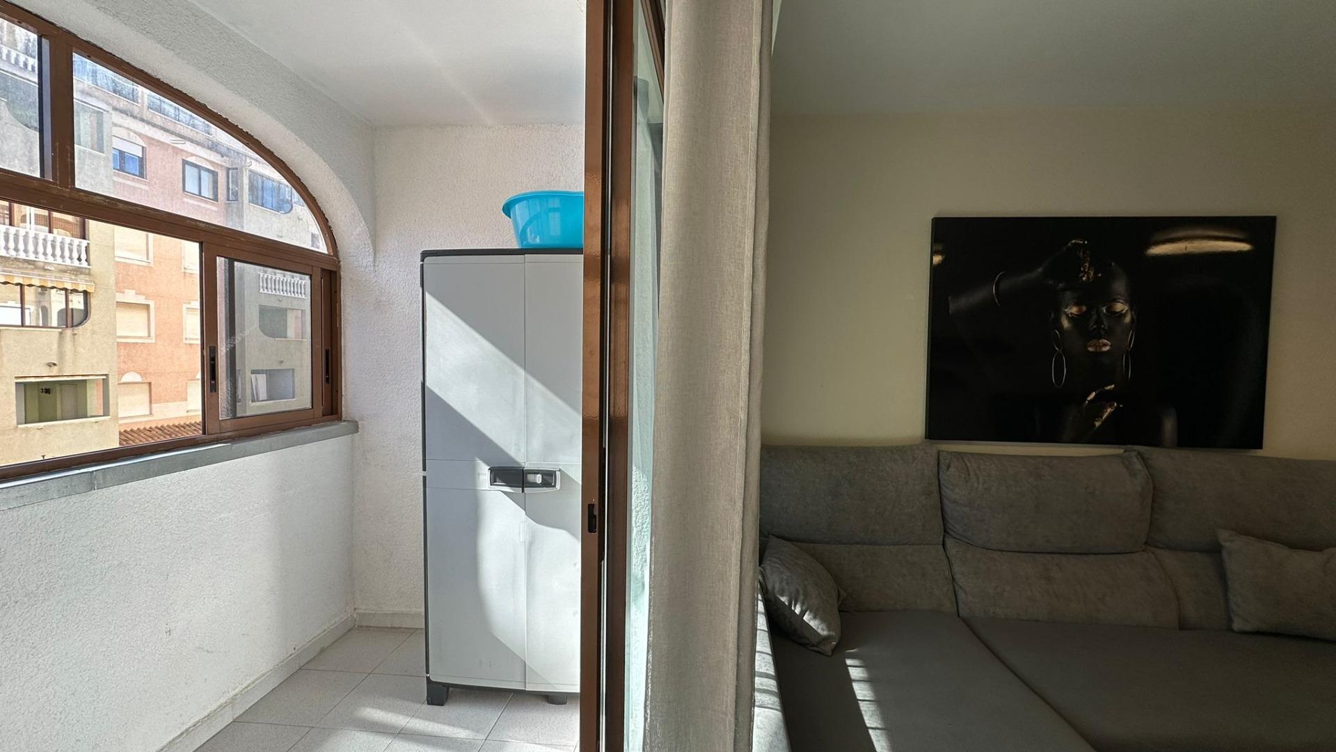 3 Bed, 1 Bath, ApartmentFor Sale, Torrevieja, Alicante