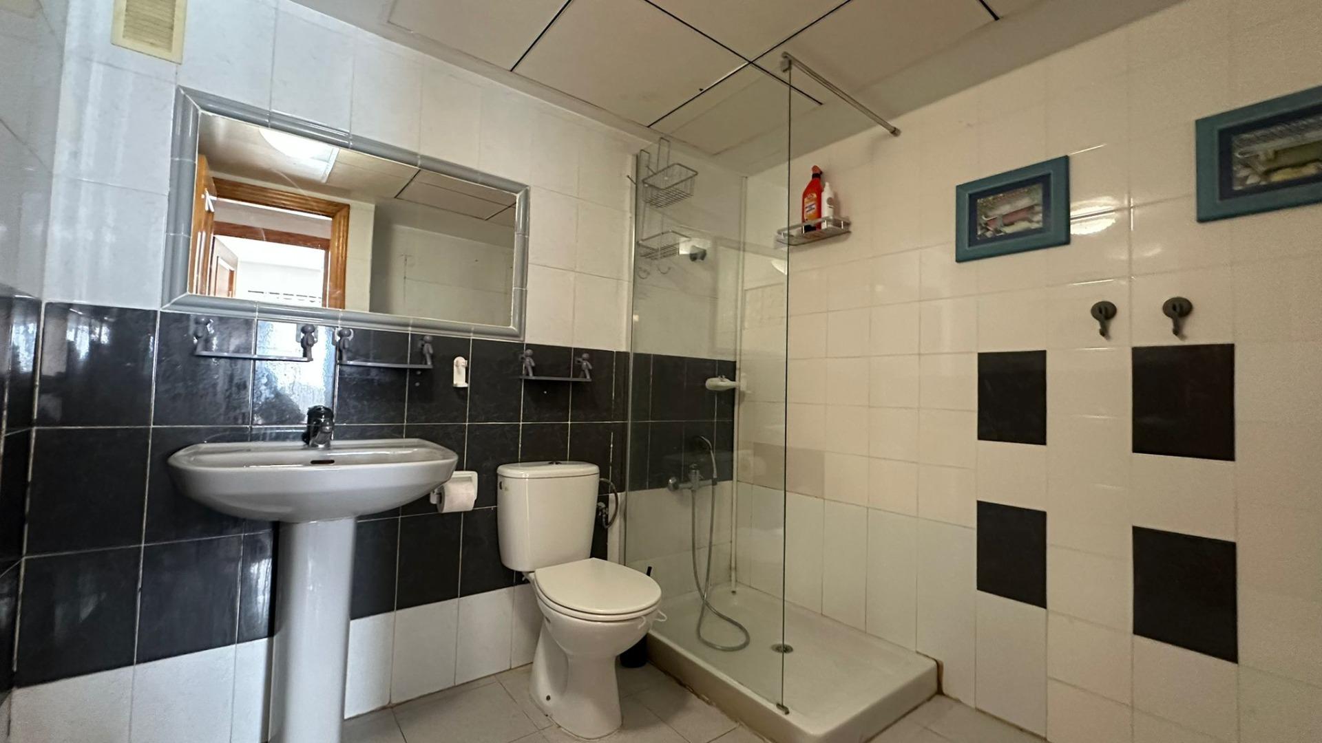 3 Bed, 1 Bath, ApartmentFor Sale, Torrevieja, Alicante