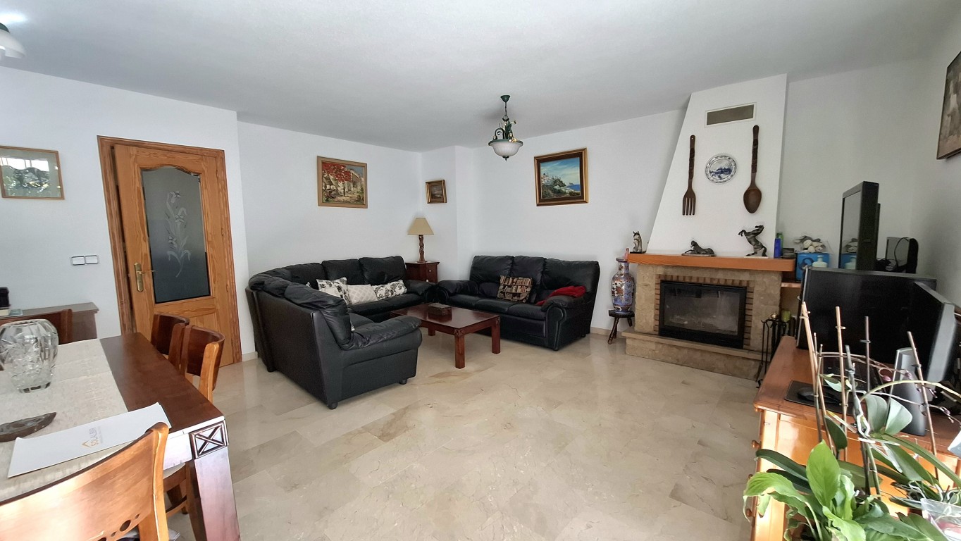 3 Bed, 2 Bath, HouseFor Sale, Albir, Alicante