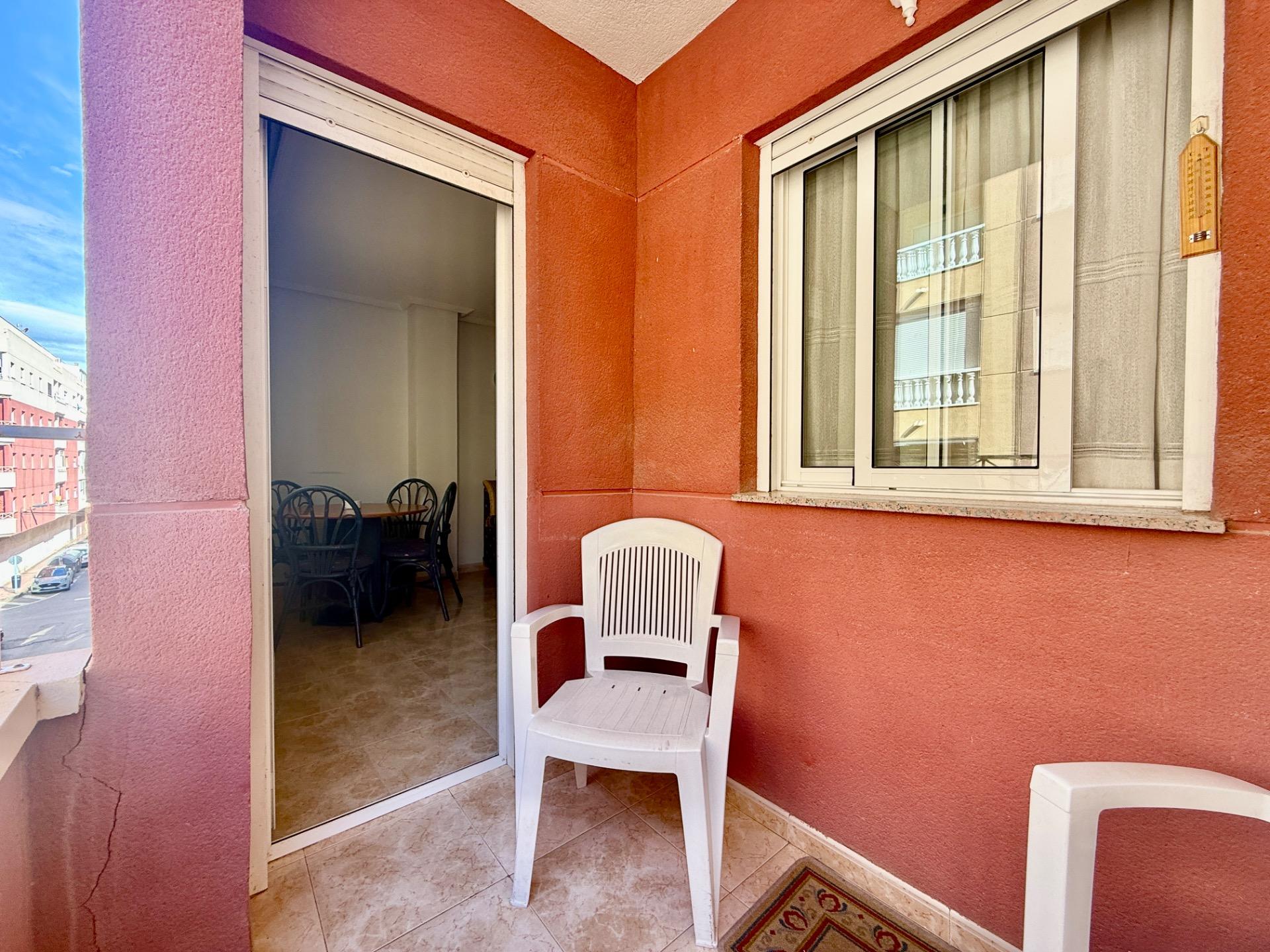 2 Bed, 1 Bath, ApartmentFor Sale, Torrevieja, Alicante