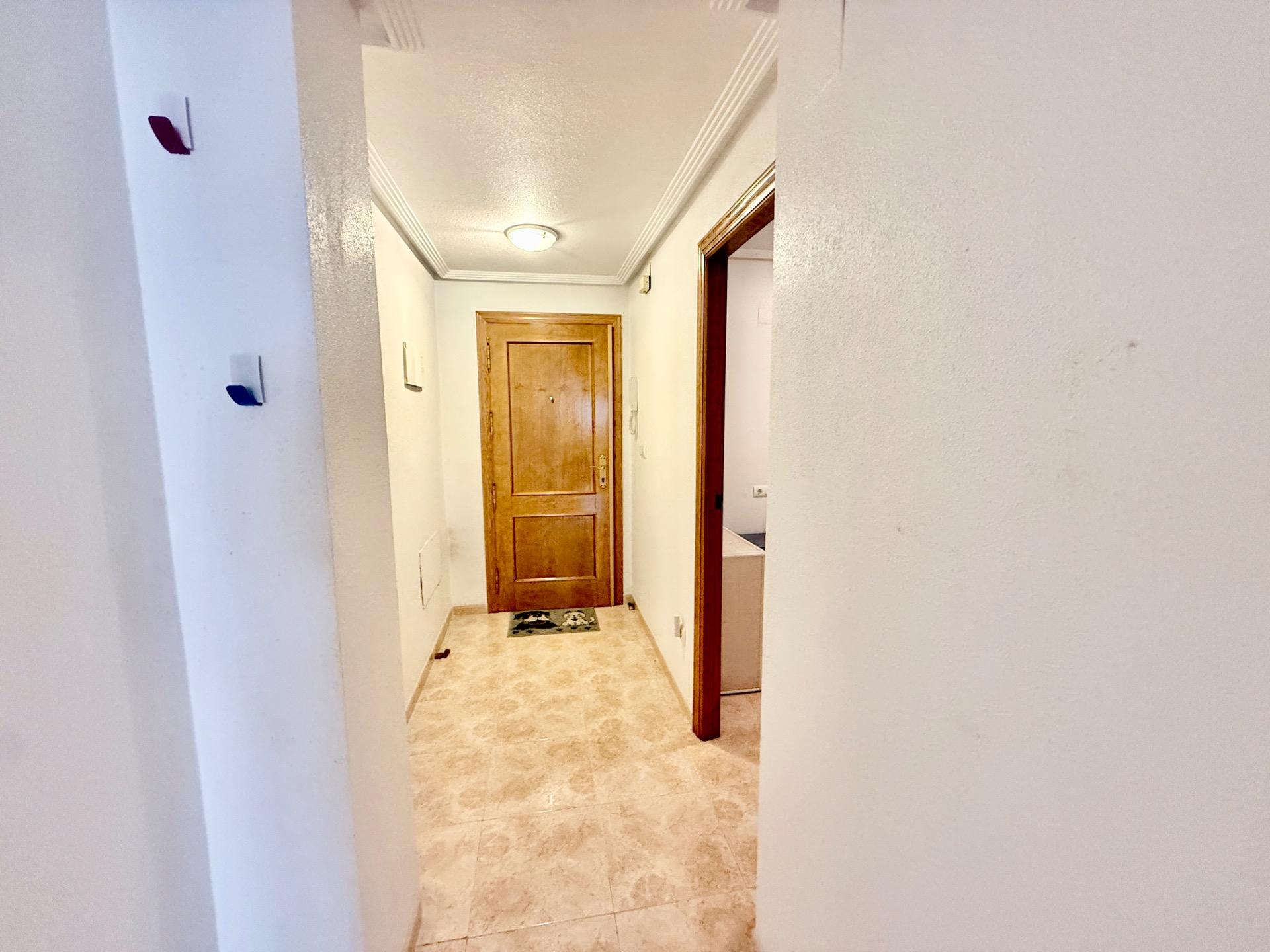 2 Bed, 1 Bath, ApartmentFor Sale, Torrevieja, Alicante