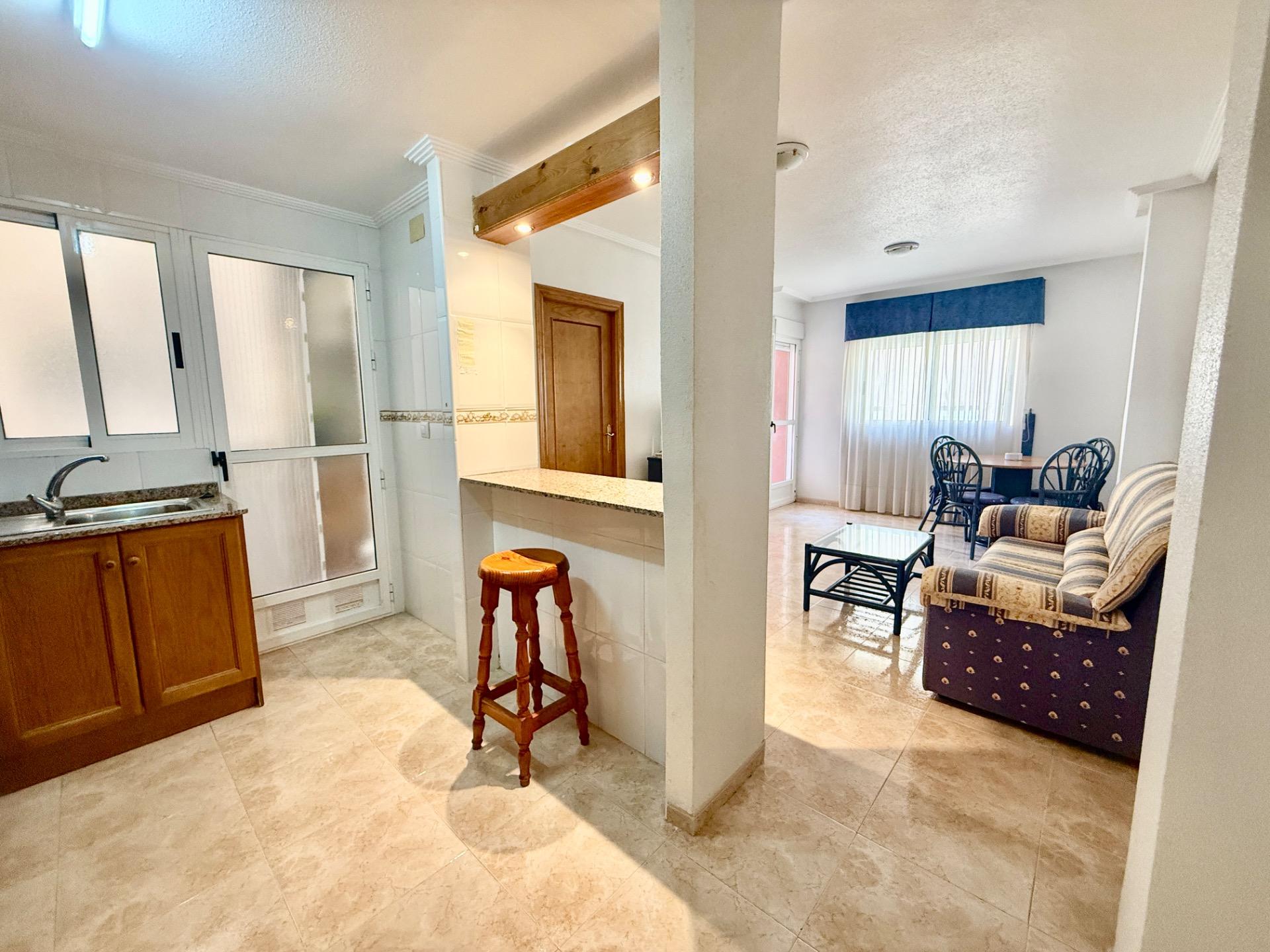 2 Bed, 1 Bath, ApartmentFor Sale, Torrevieja, Alicante