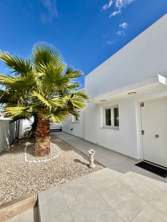 3 Bed, 2 Bath, HouseFor Sale, Benijofar, Alicante