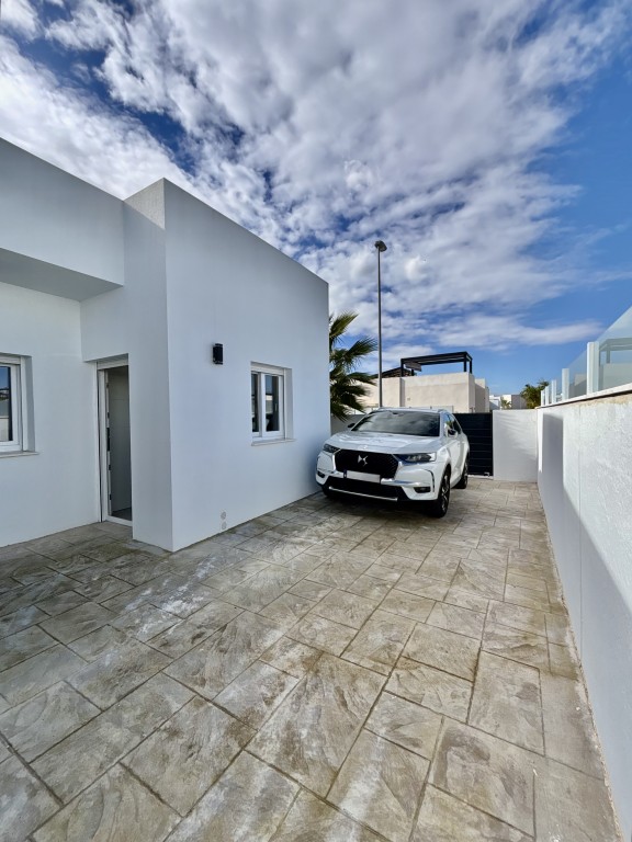 3 Bed, 2 Bath, HouseFor Sale, Benijofar, Alicante