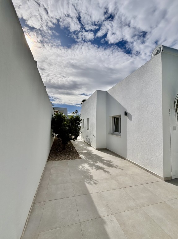 3 Bed, 2 Bath, HouseFor Sale, Benijofar, Alicante