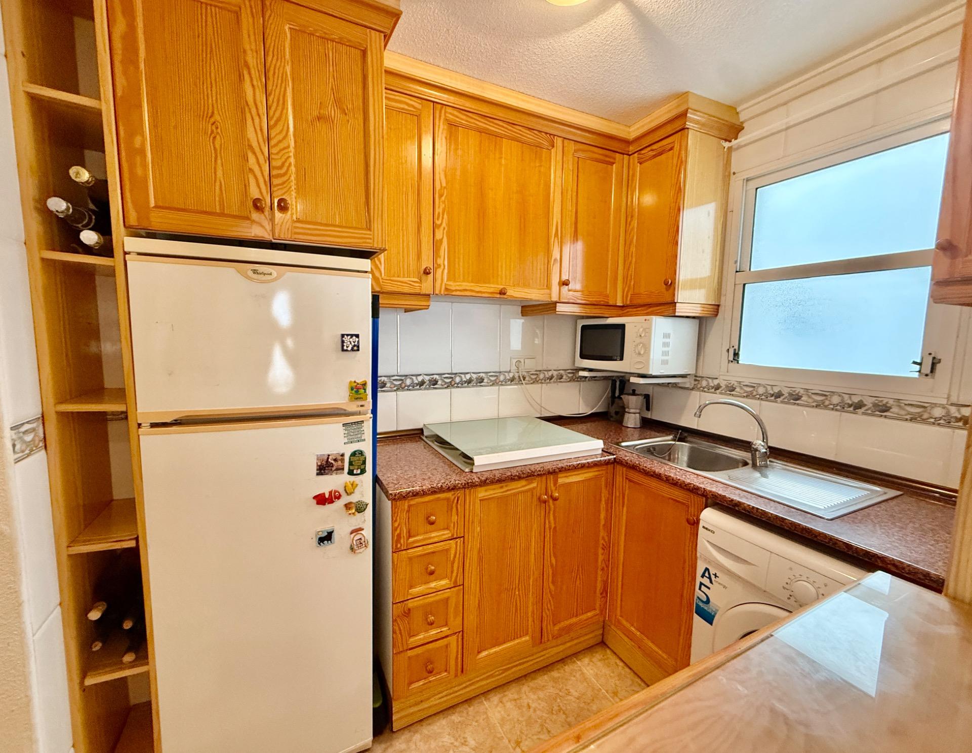 2 Bed, 1 Bath, ApartmentFor Sale, Torrevieja, Alicante