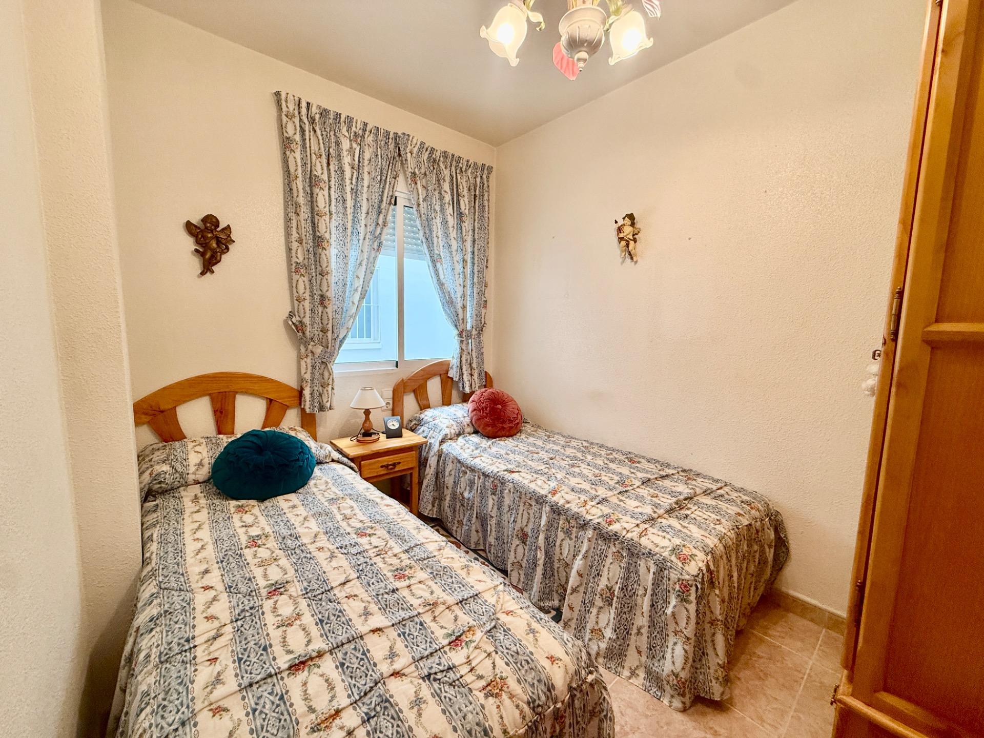 2 Bed, 1 Bath, ApartmentFor Sale, Torrevieja, Alicante