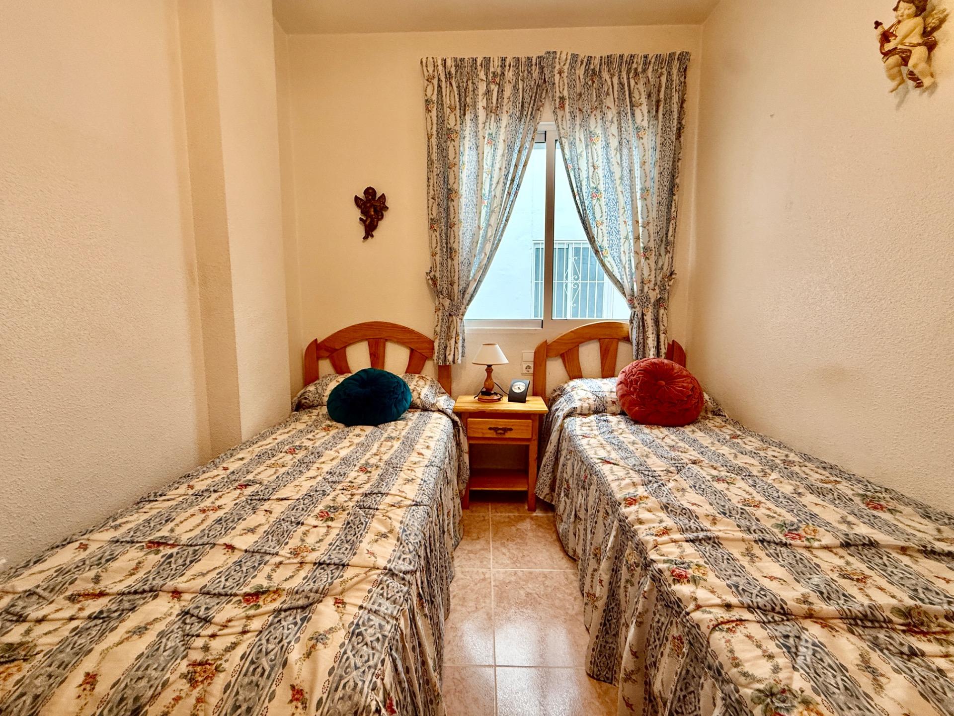 2 Bed, 1 Bath, ApartmentFor Sale, Torrevieja, Alicante