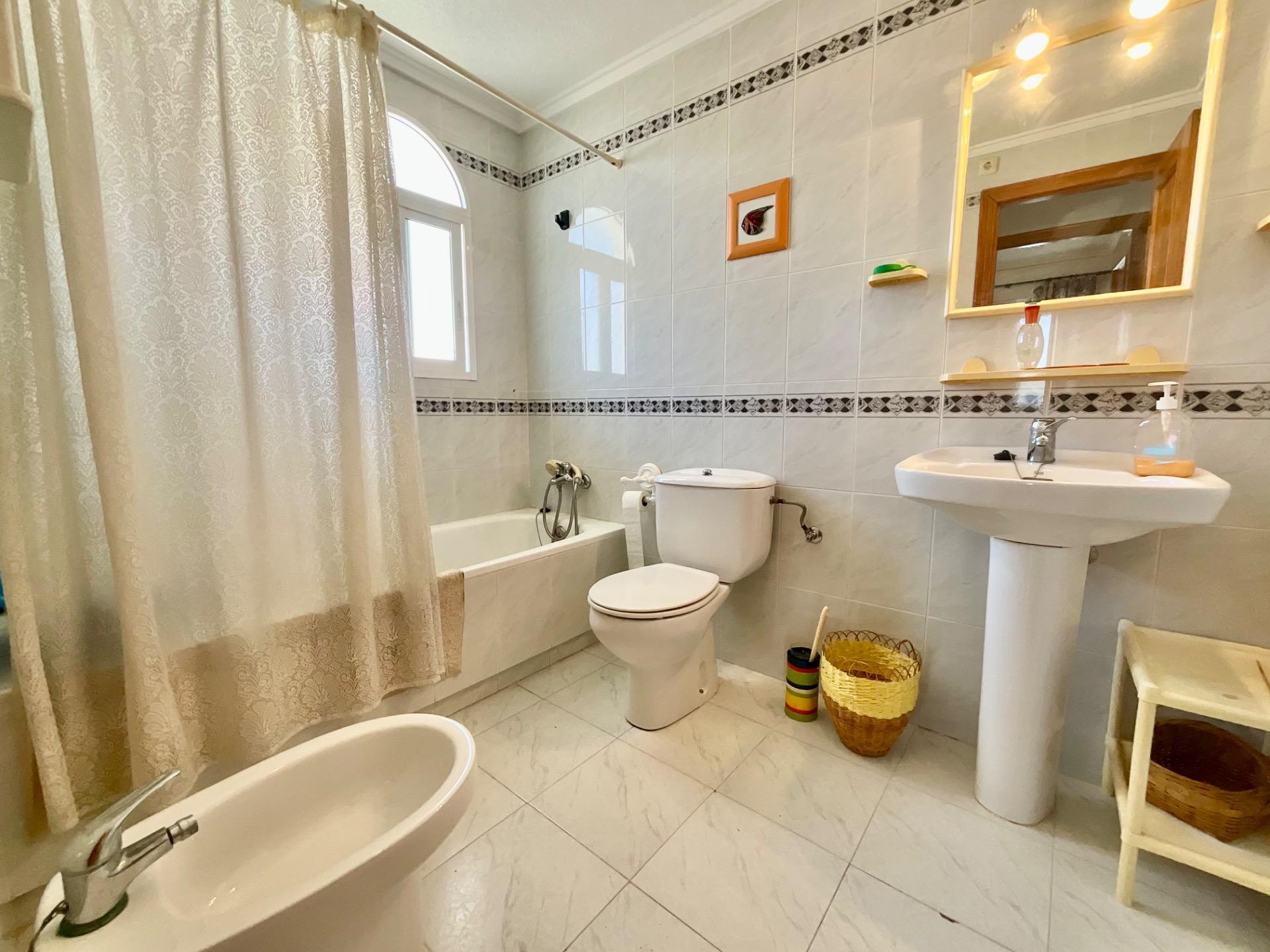 1 Bed, 1 Bath, ApartmentFor Sale, Torrevieja, Alicante