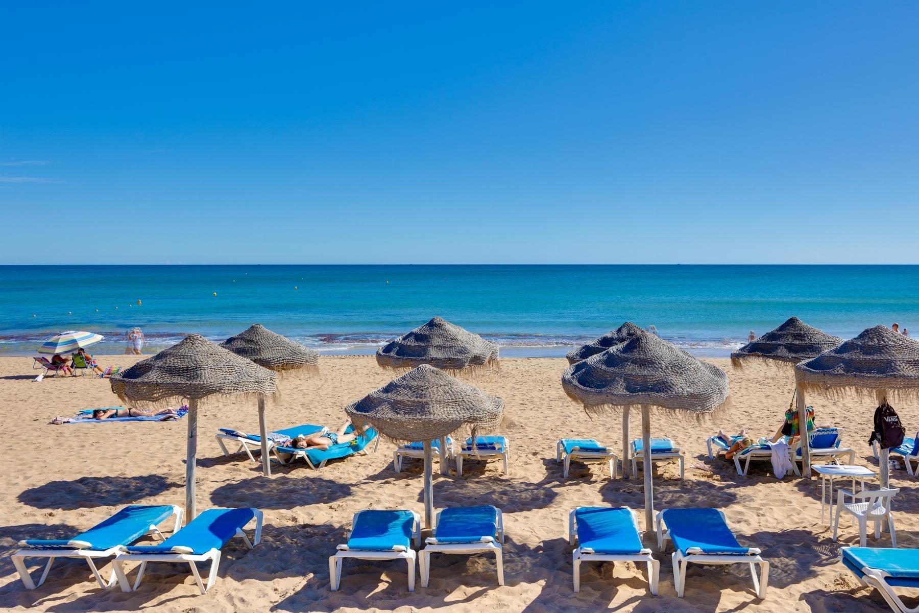 1 Bed, 1 Bath, ApartmentFor Sale, Torrevieja, Alicante