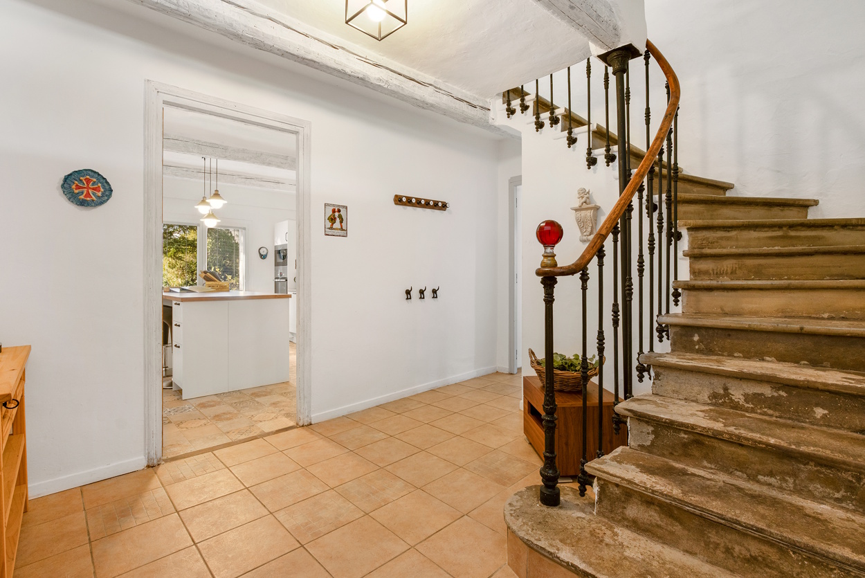 7 Bed, 4 Bath, HouseFor Sale, Faugeres, Herault, Languedoc-Roussillon, 34600