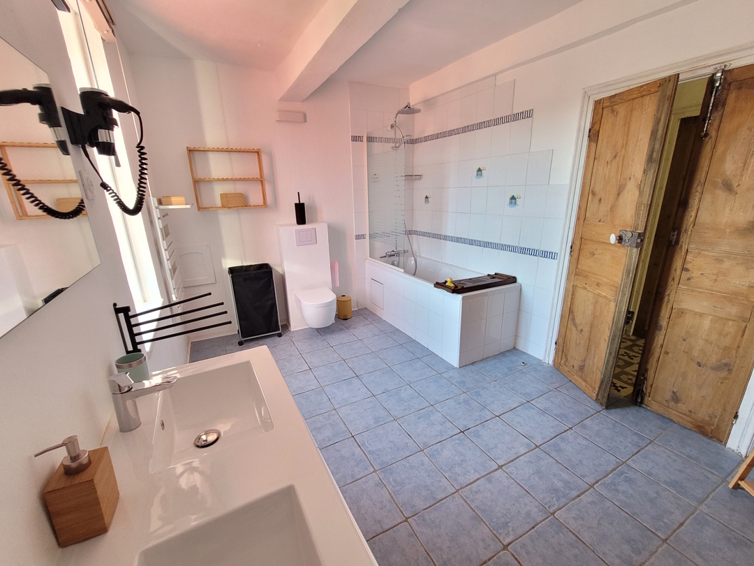 7 Bed, 4 Bath, HouseFor Sale, Faugeres, Herault, Languedoc-Roussillon, 34600