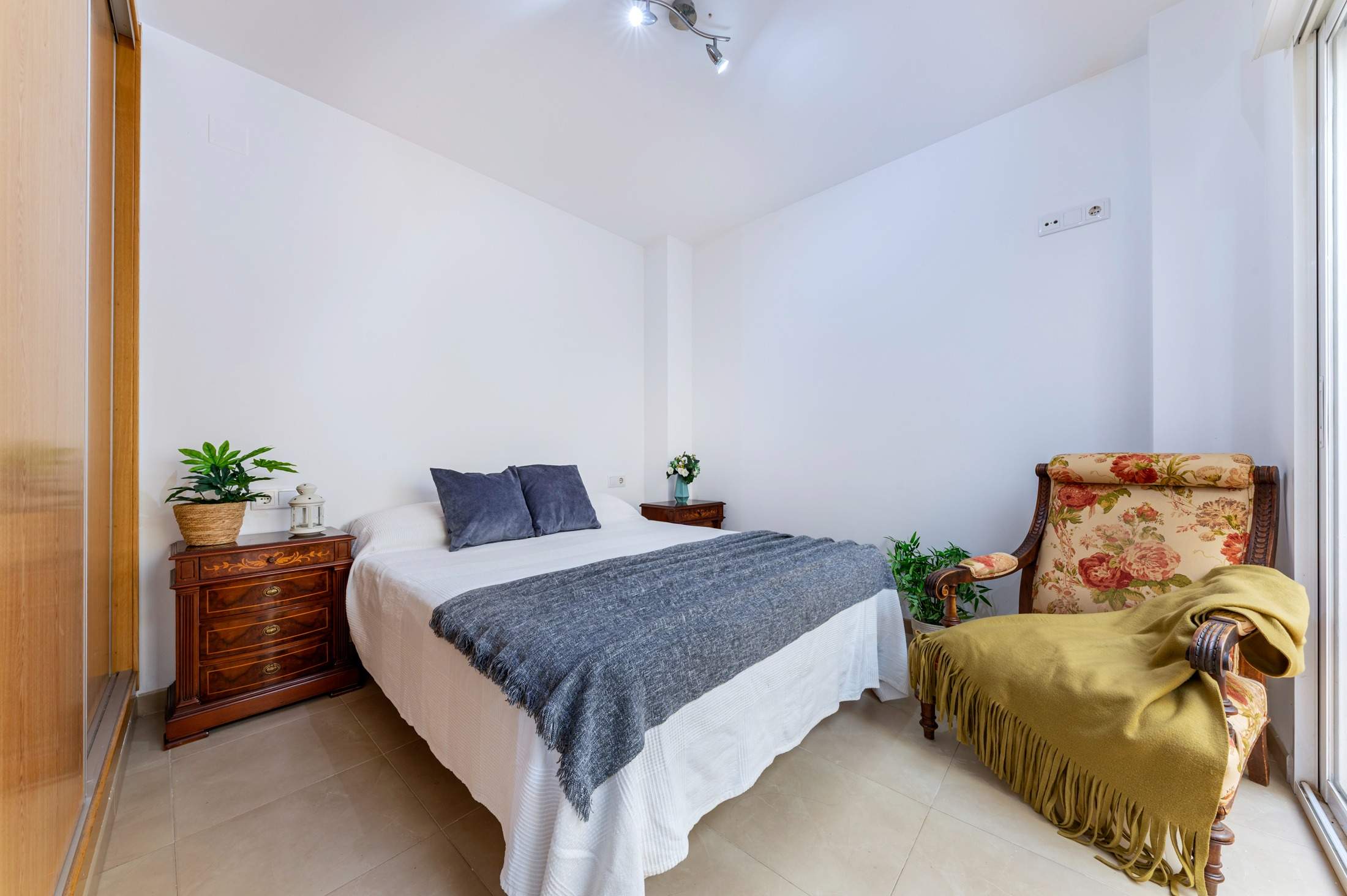 2 Bed, 2 Bath, ApartmentFor Sale, Alicante, Alicante