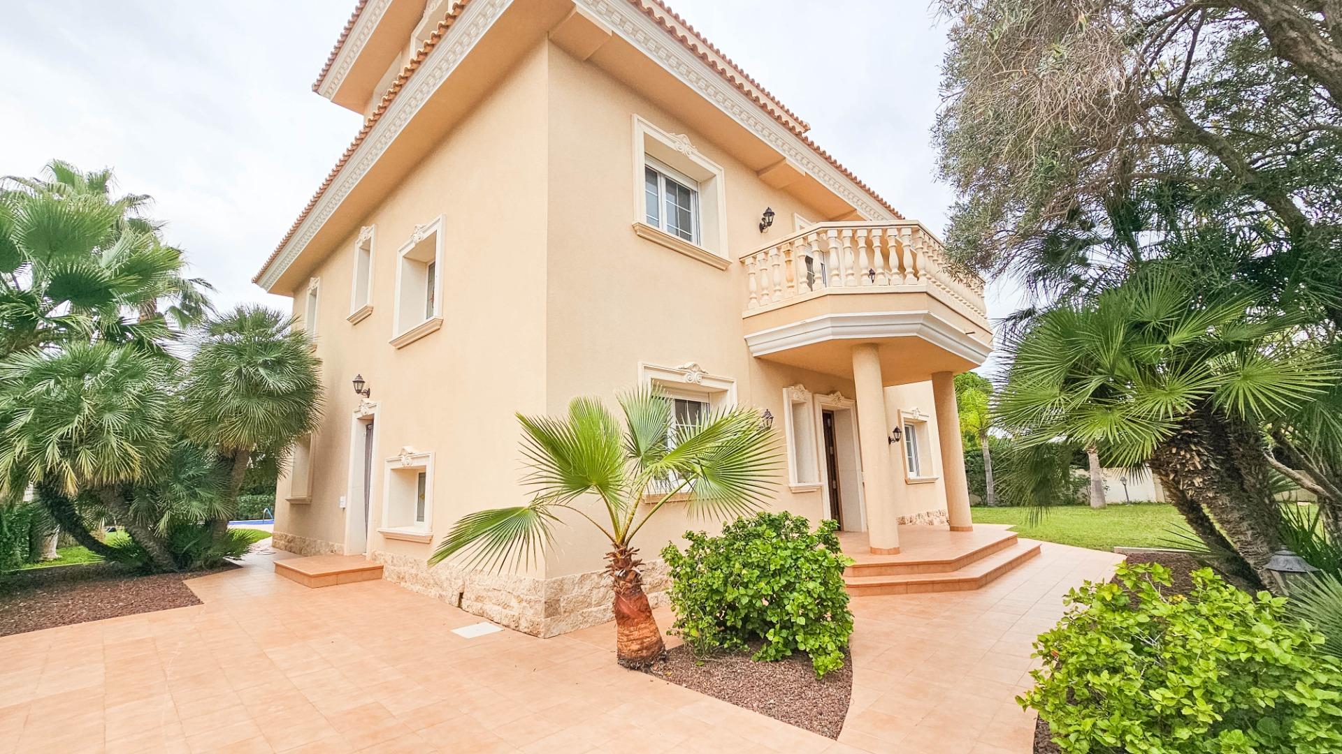 7 Bed, 7 Bath, HouseFor Sale, Cabo Roig, Alicante