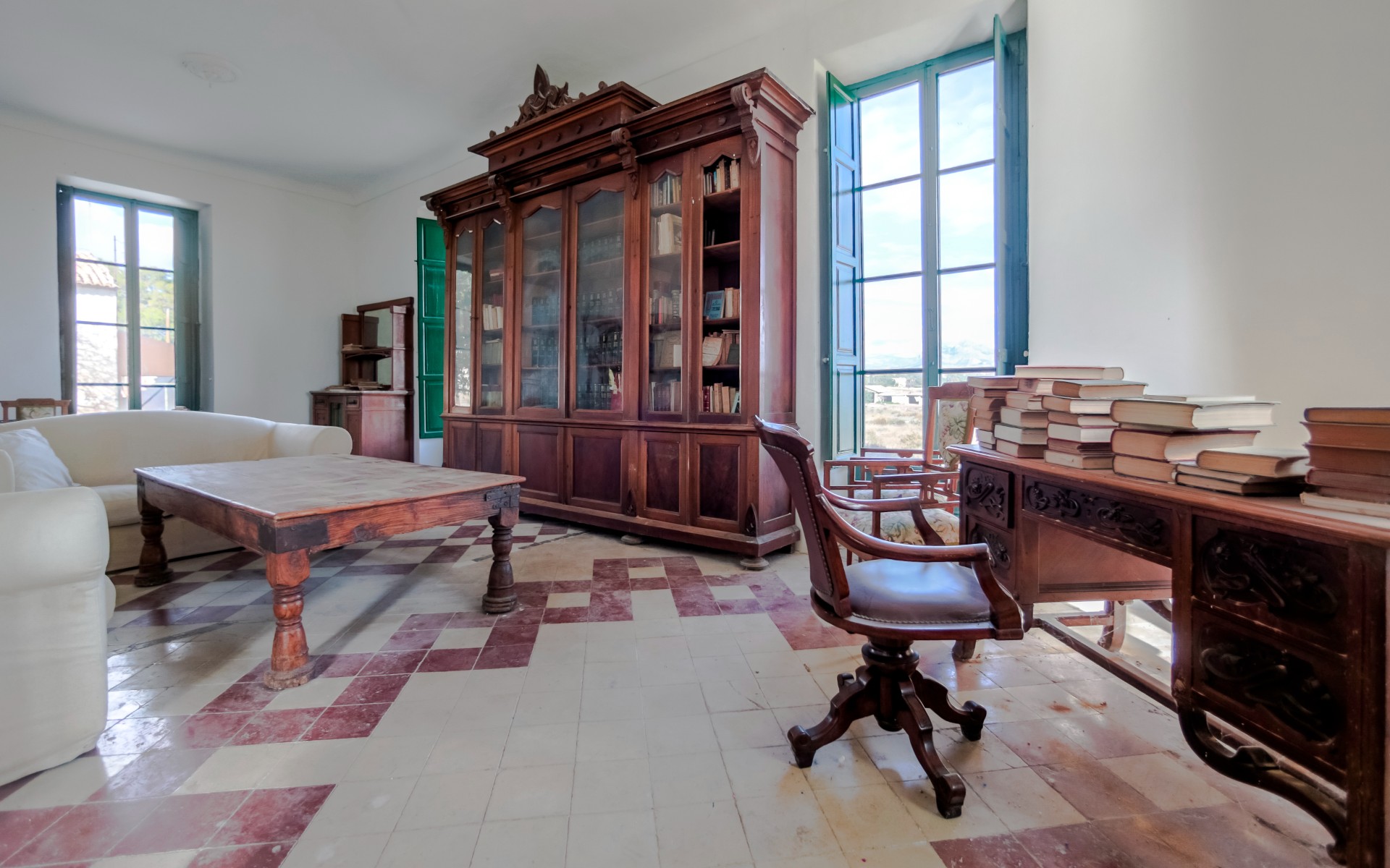 7 Bed, 3 Bath, HouseFor Sale, Alicante, Alicante